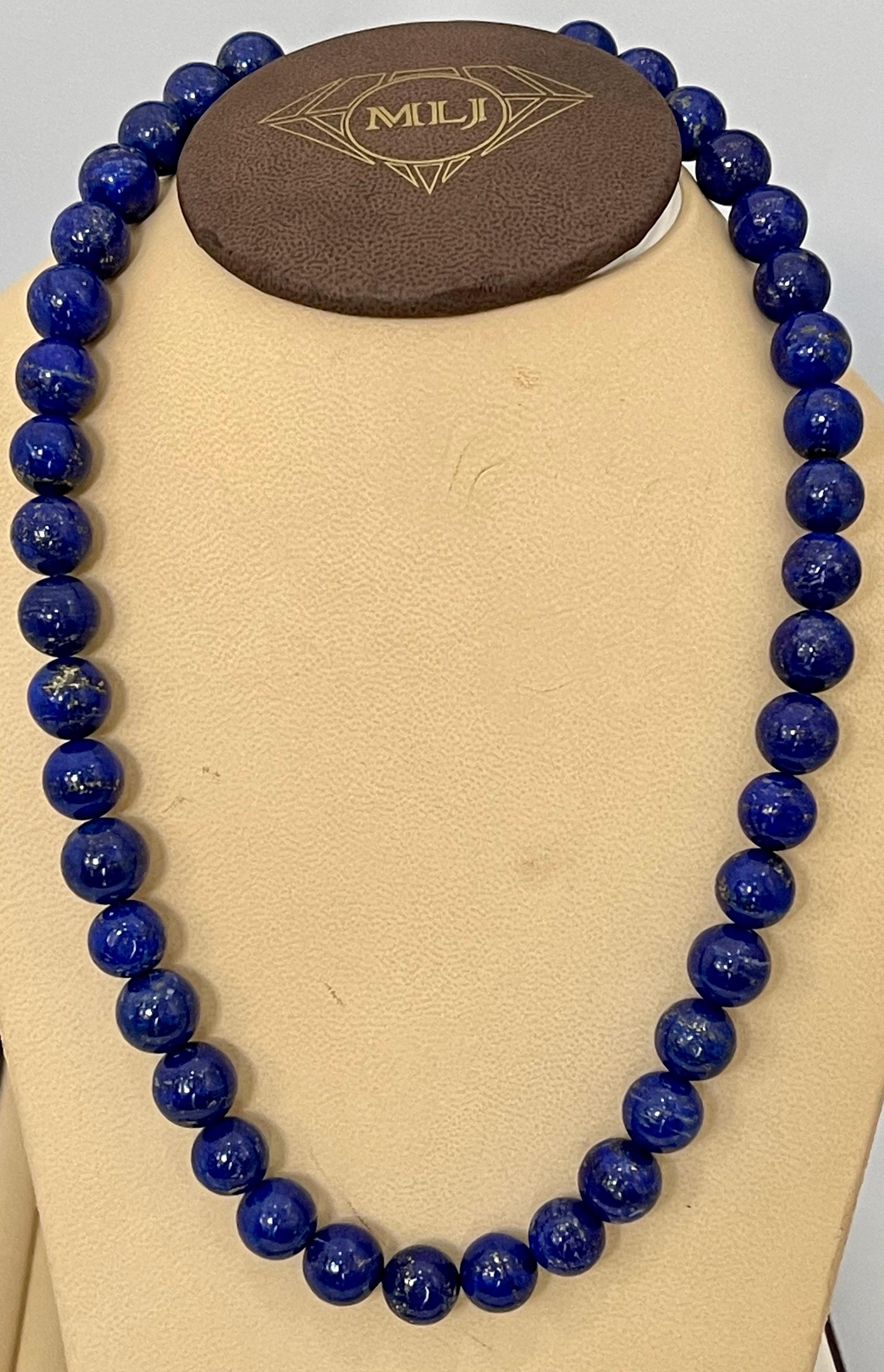 Vintage Lapis Lazuli Single Strand Necklace with 14 Karat Yellow Gold 10