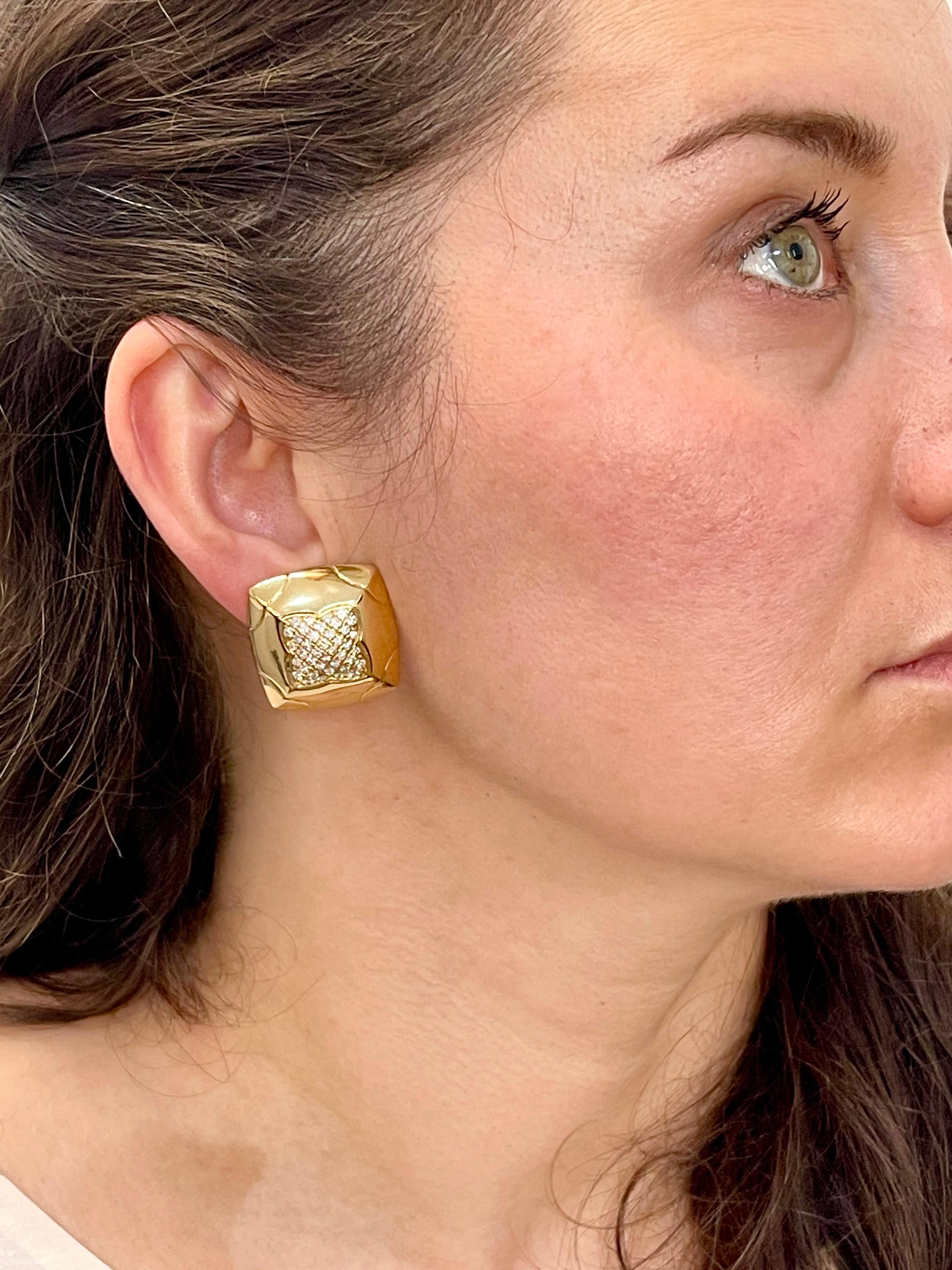 Bvlgari Gold & Pavé Diamonds Large Pyramid Stud Earrings 18 K Yellow Gold 3