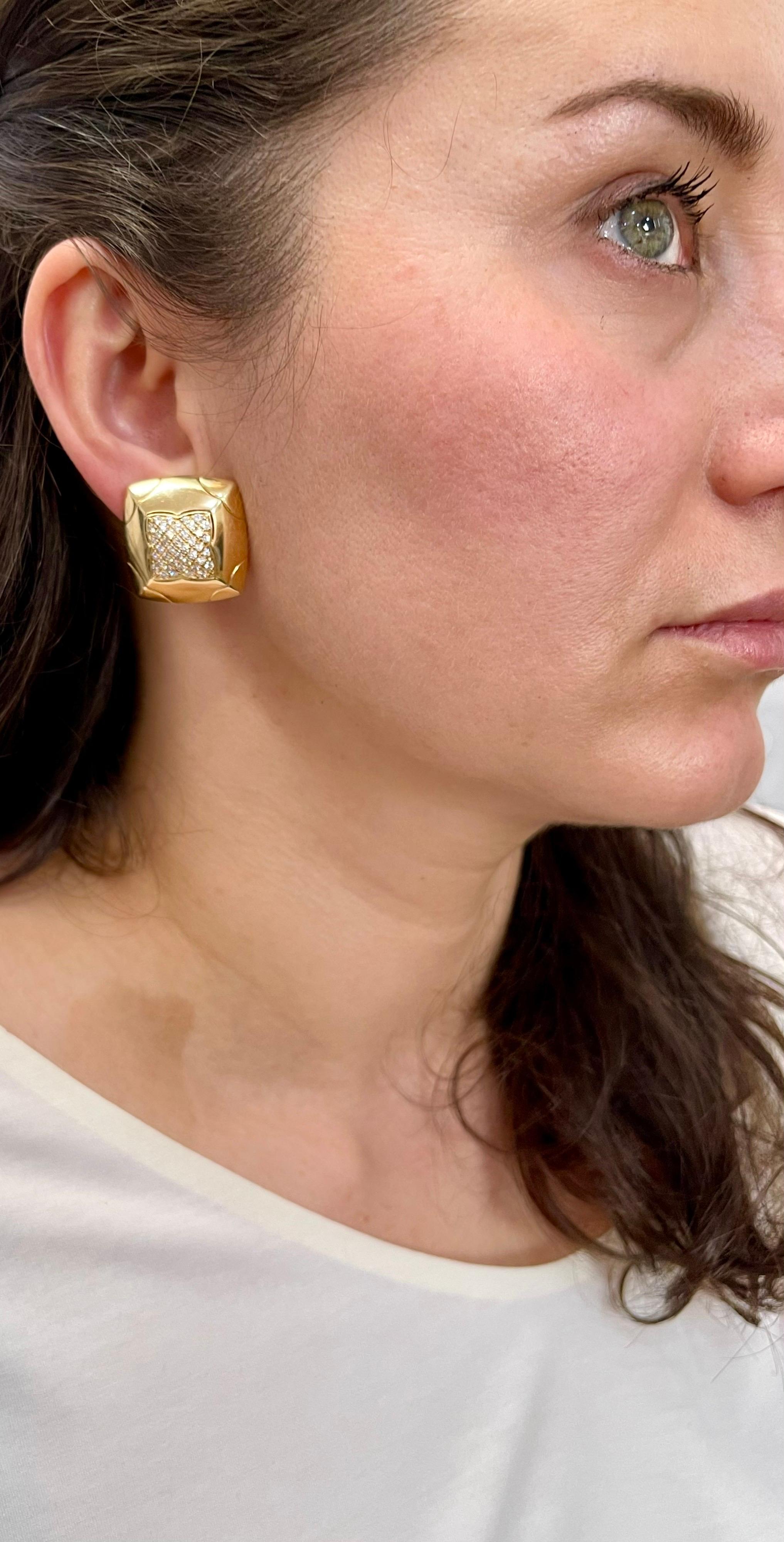 Bvlgari Gold & Pavé Diamonds Large Pyramid Stud Earrings 18 K Yellow Gold 6