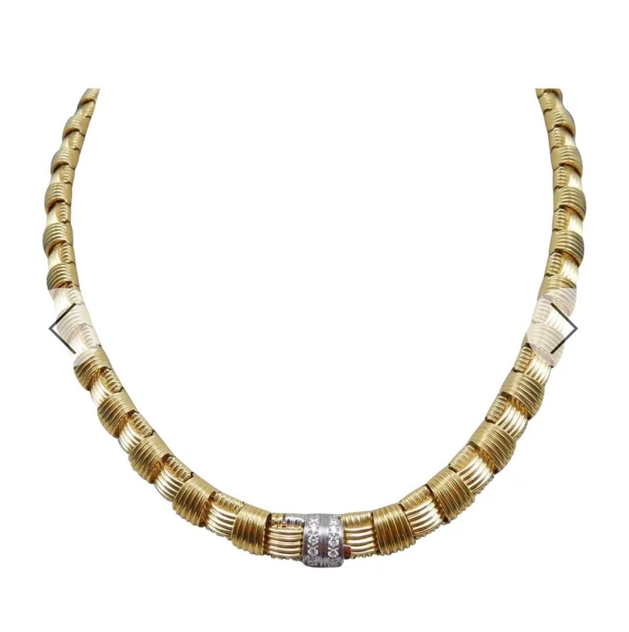 Roberto Coin Appassionata Necklace in 18 Karat Gold 70 Grams and Diamonds For Sale 9