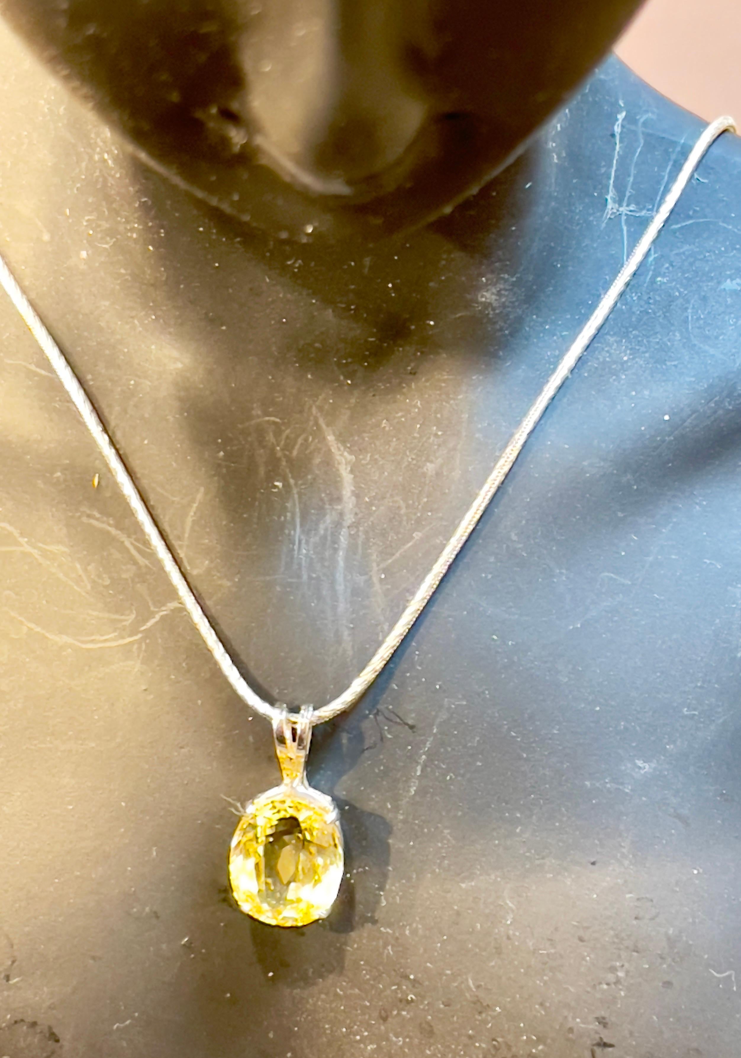 GIA Certified 5.56 Ct Natural Ceylon Yellow Sapphire Pendant Necklace white Gold For Sale 8