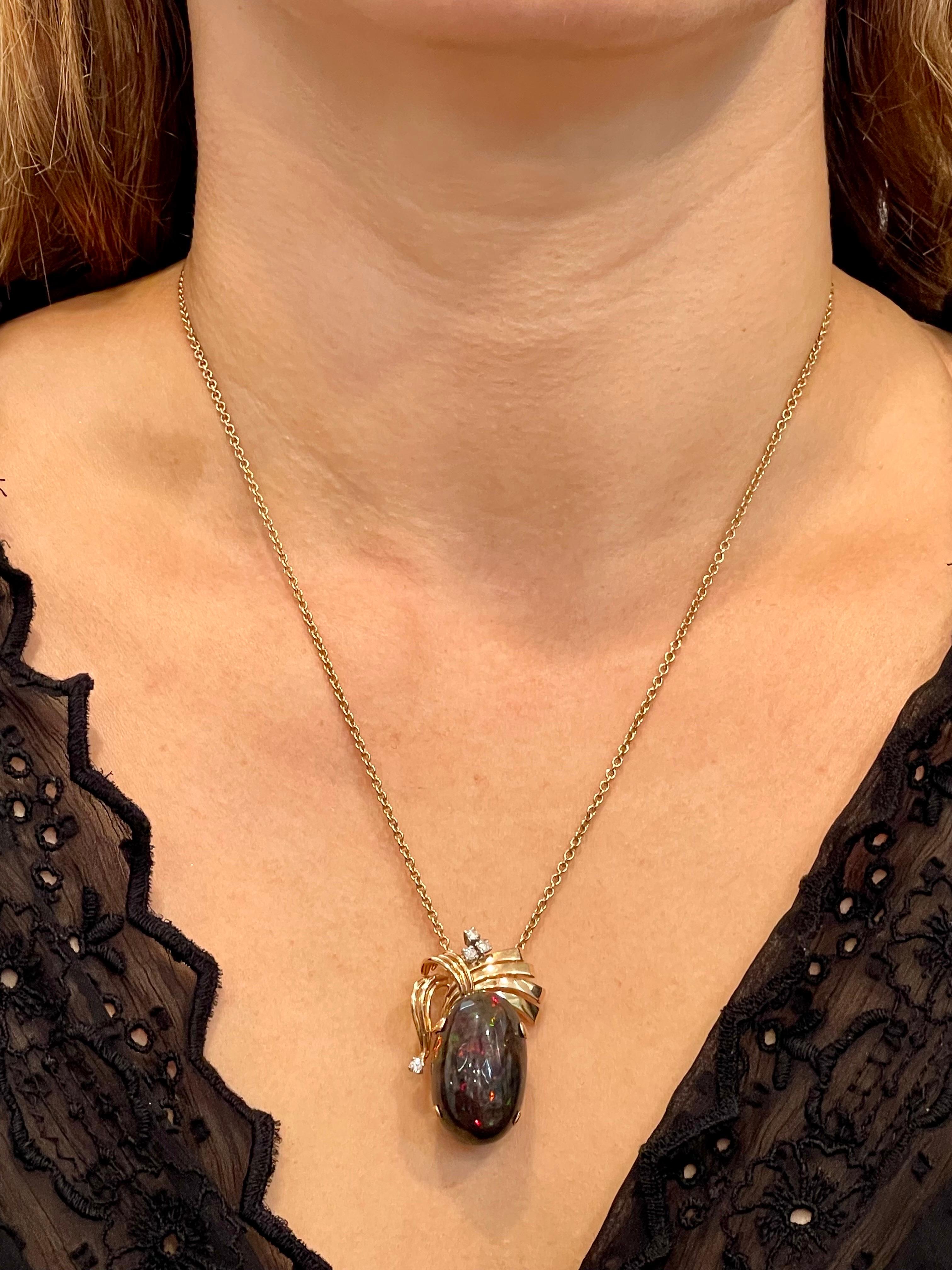 30 Carat Oval Ethiopian Black Opal Pendant/Necklace 18 Karat + 18 Kt Gold Chain 12