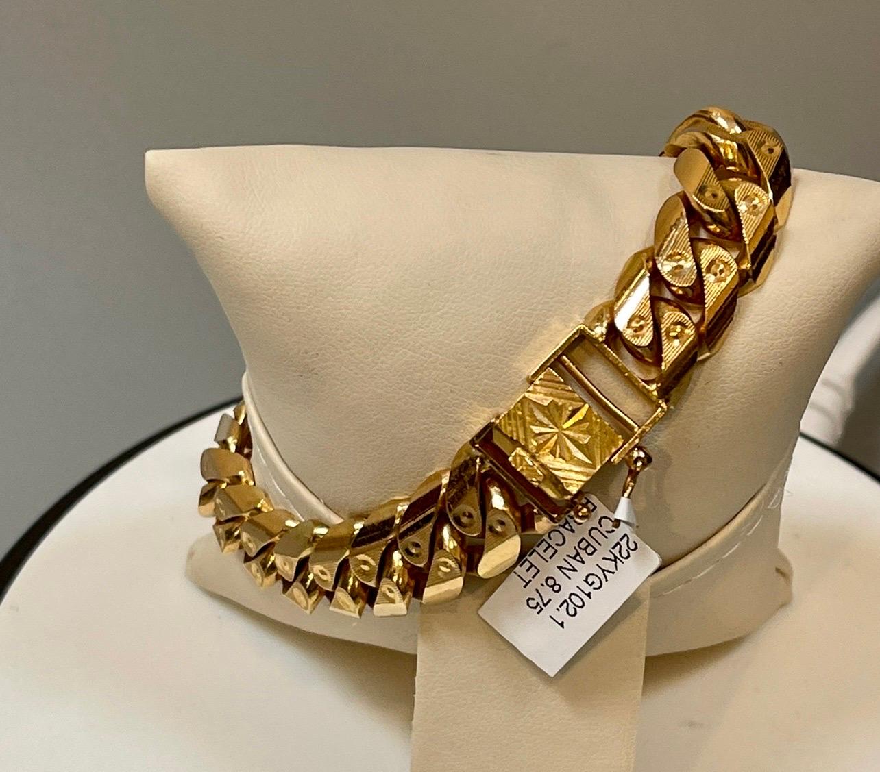 Bracelet unisexe vintage à maillons cubains en or jaune 22 carats 102.1 gm en vente 9