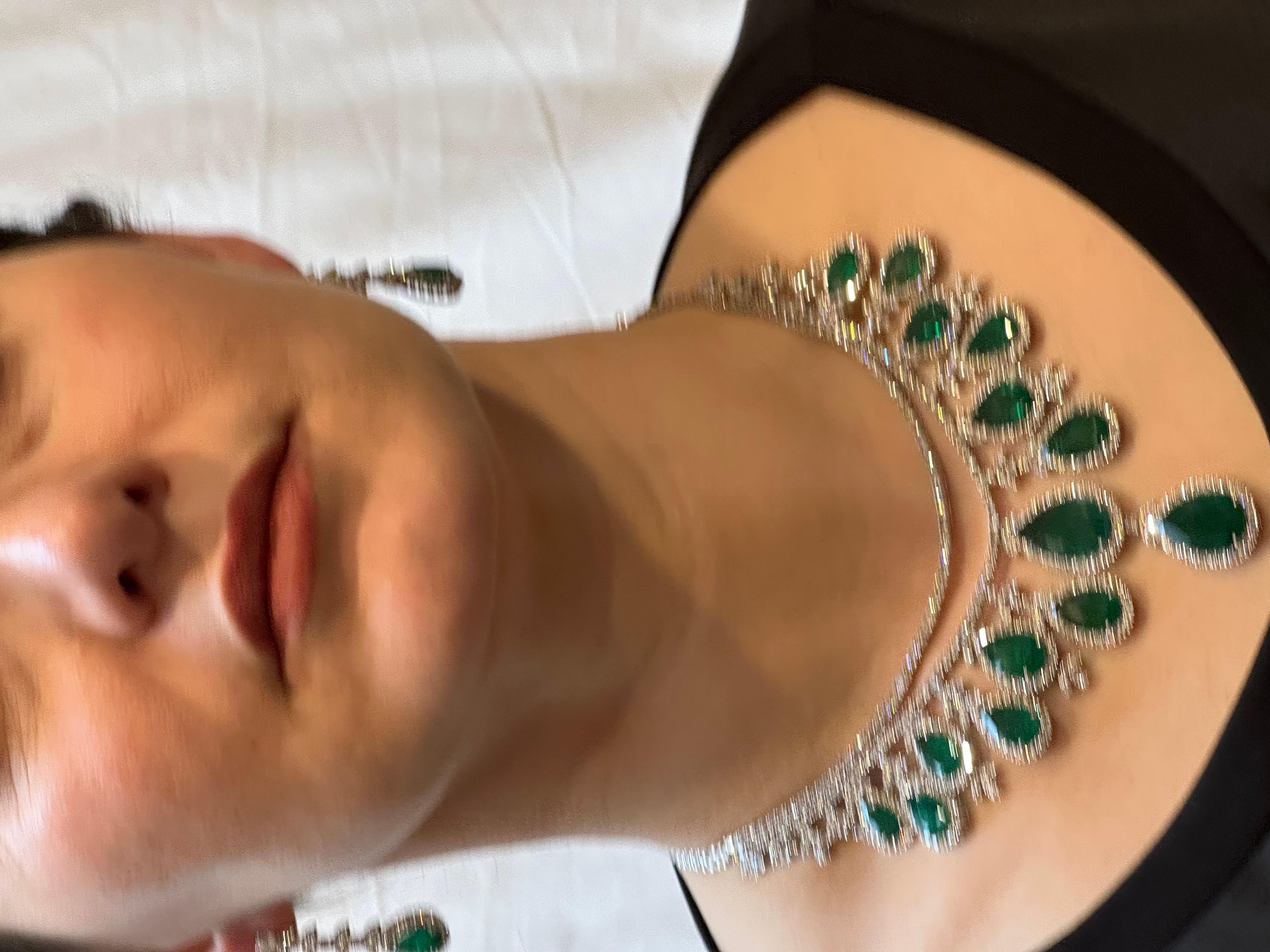 75 Ct Zambian Emerald and 30 Ct Diamond Necklace and Earring Bridal Suite For Sale 13