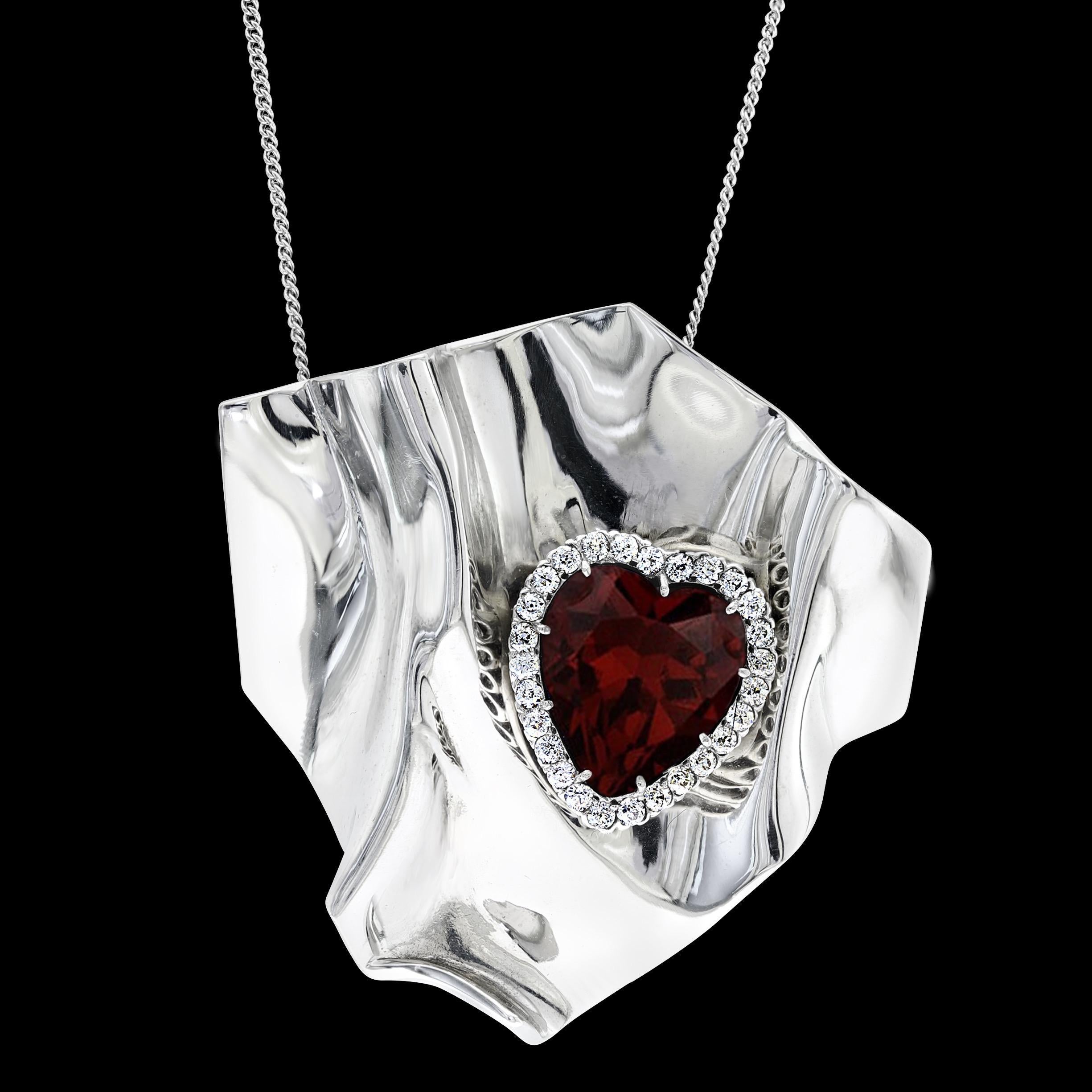 10ct Heart Shape Garnet & 1.5ct Diamond Pendant /Pin 14kt White Gold 35gm For Sale 10