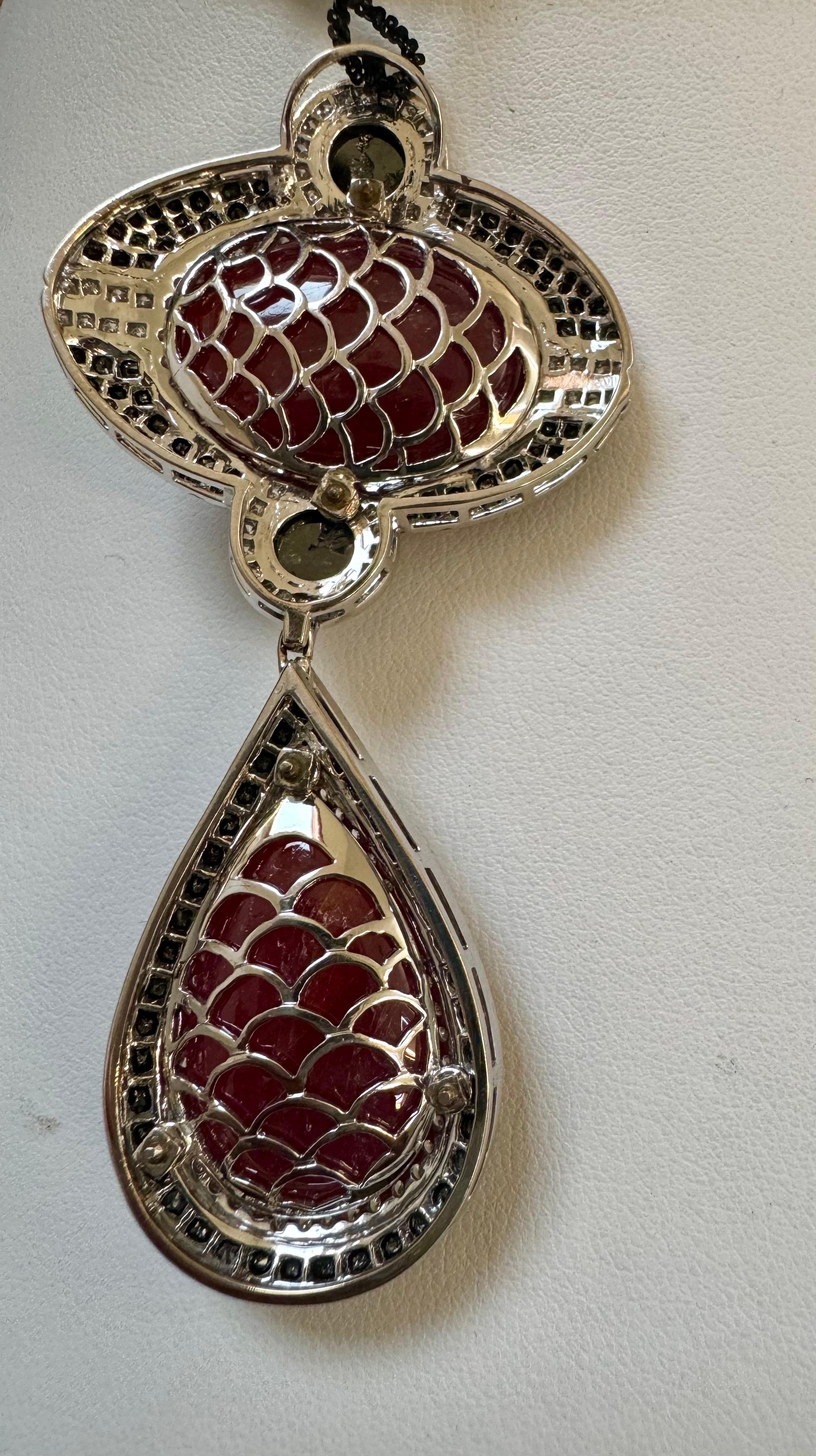 Pear Cut Vintage Large Pendant 40Ct Natural Ruby No Heat & Black & White Diamond 18KWG For Sale