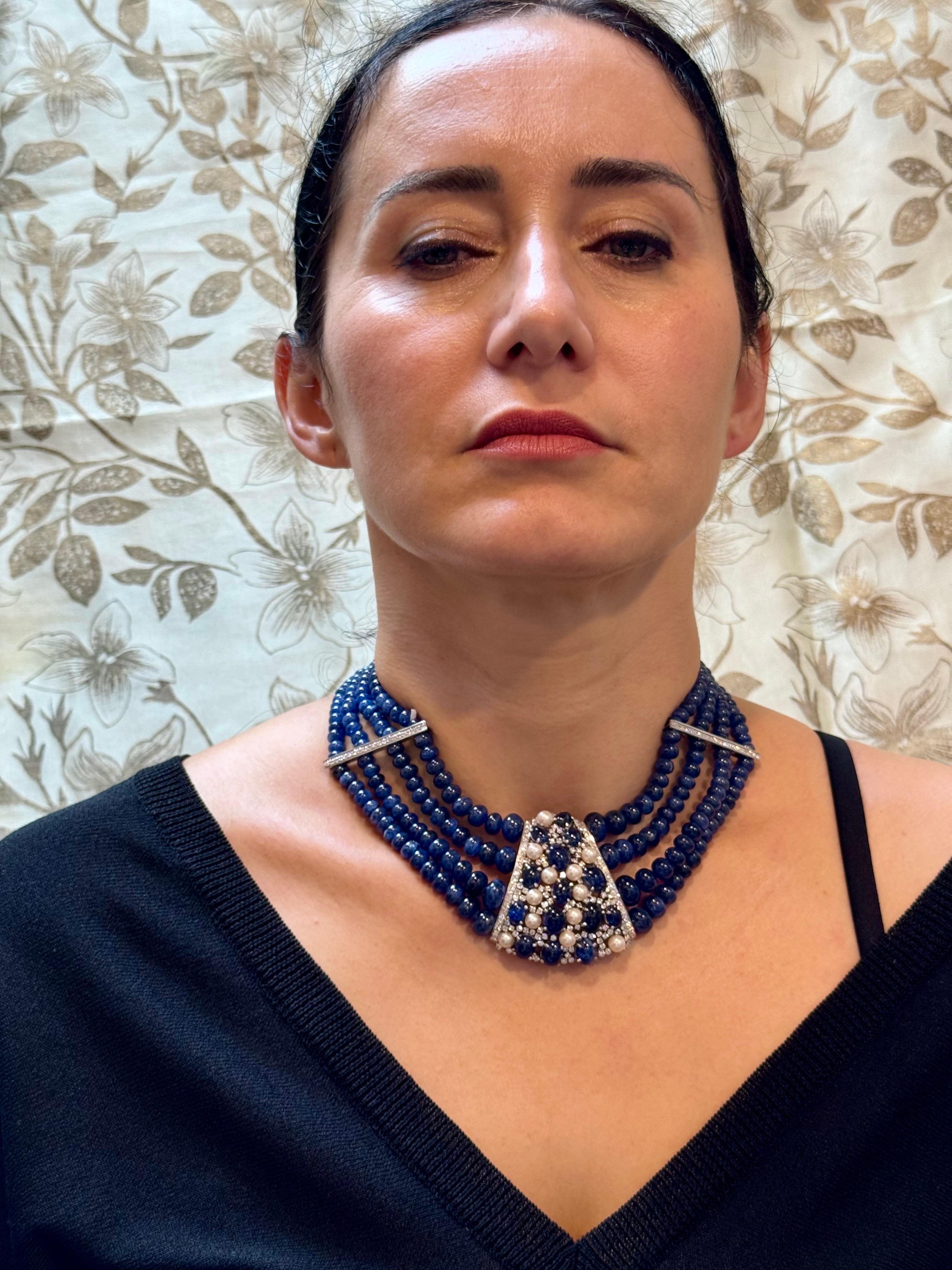 700Ct Sapphire Bead Necklace with cabochon & Diamond Center & Diamond Spacer 18K For Sale 11