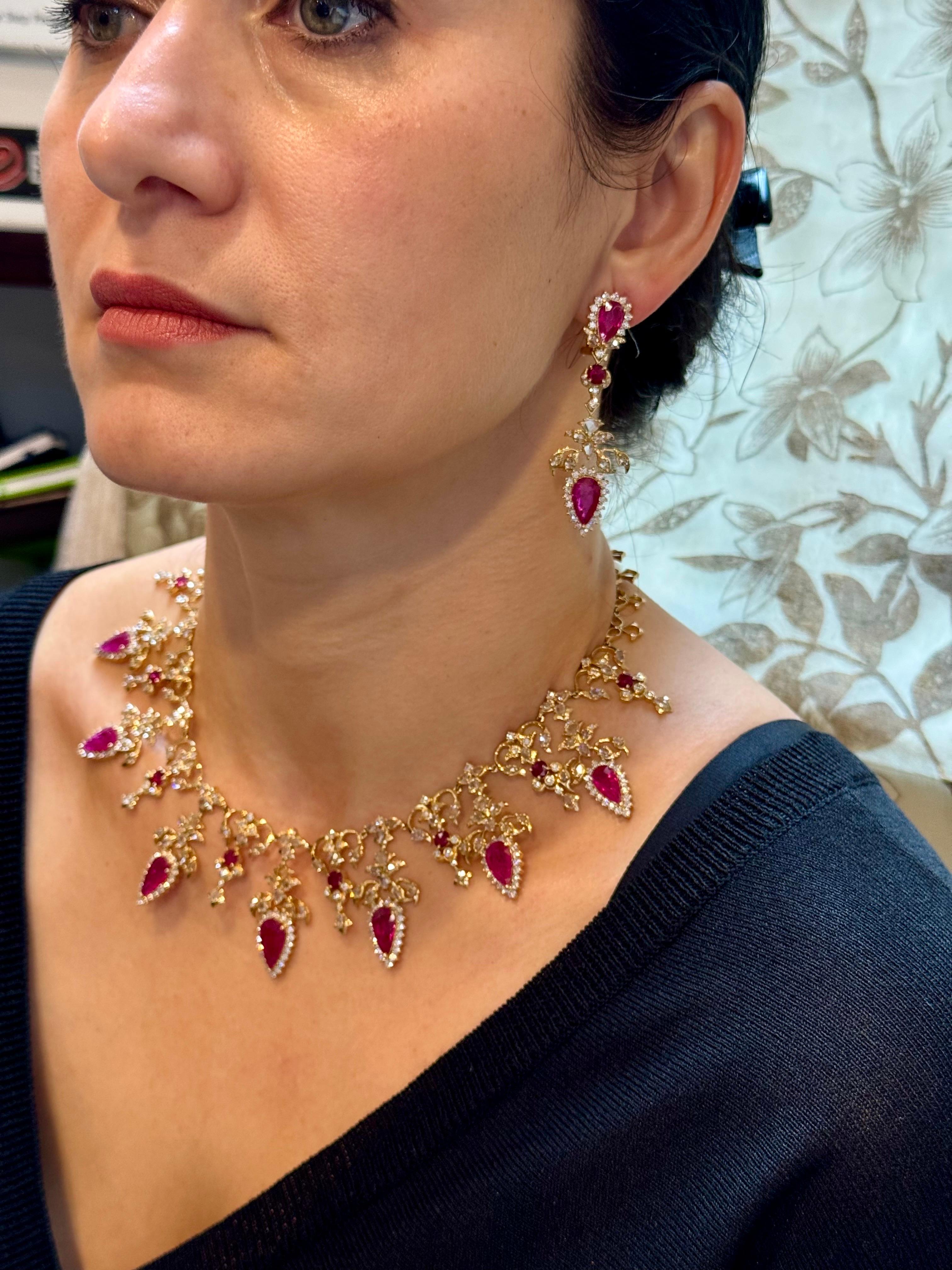 45 Ct Pear Cut Ruby & 22 Ct Rose cut Diamond Necklace Suite 18 Kt Gold, Bridal For Sale 10