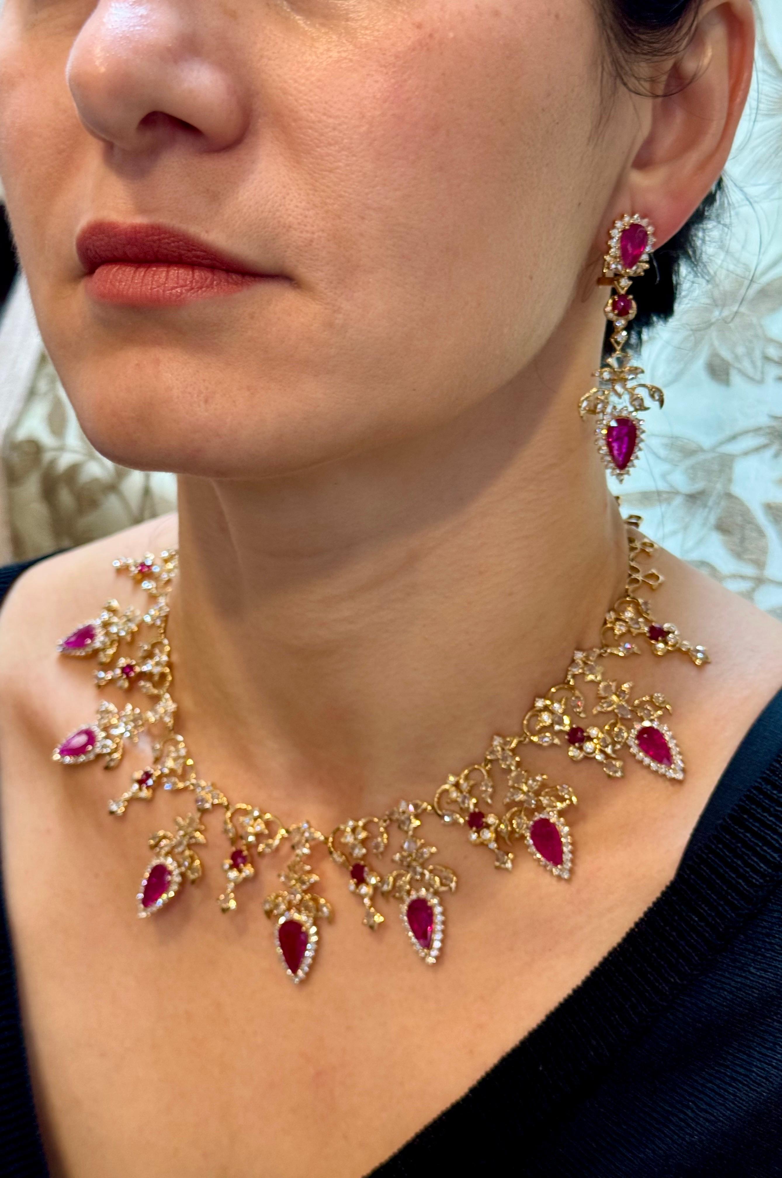 45 Ct Pear Cut Ruby & 22 Ct Rose cut Diamond Necklace Suite 18 Kt Gold, Bridal For Sale 12