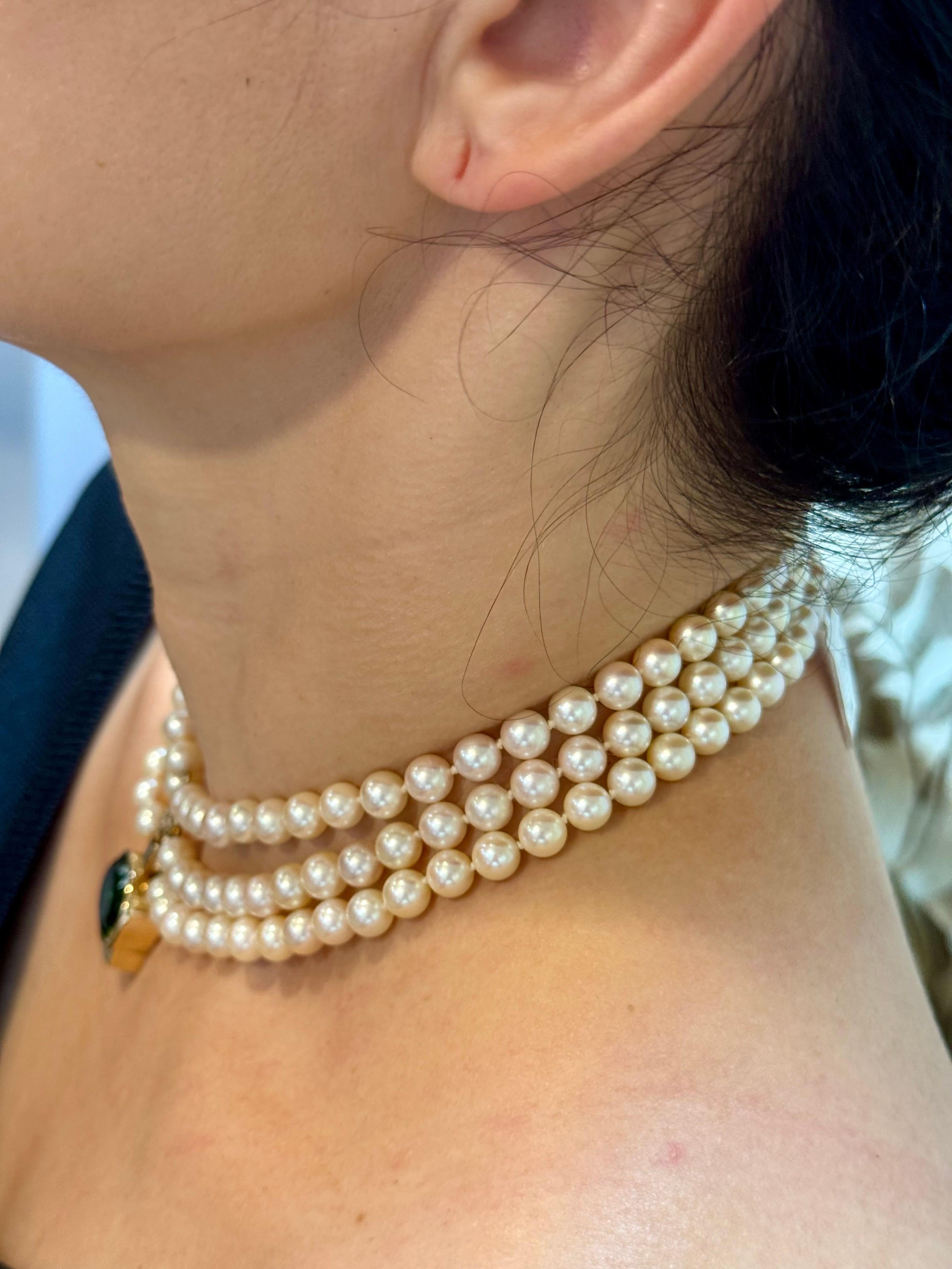 Collier en or 14 carats et triples perles, tourmaline verte 18 carats et diamants 2,5 carats en vente 11