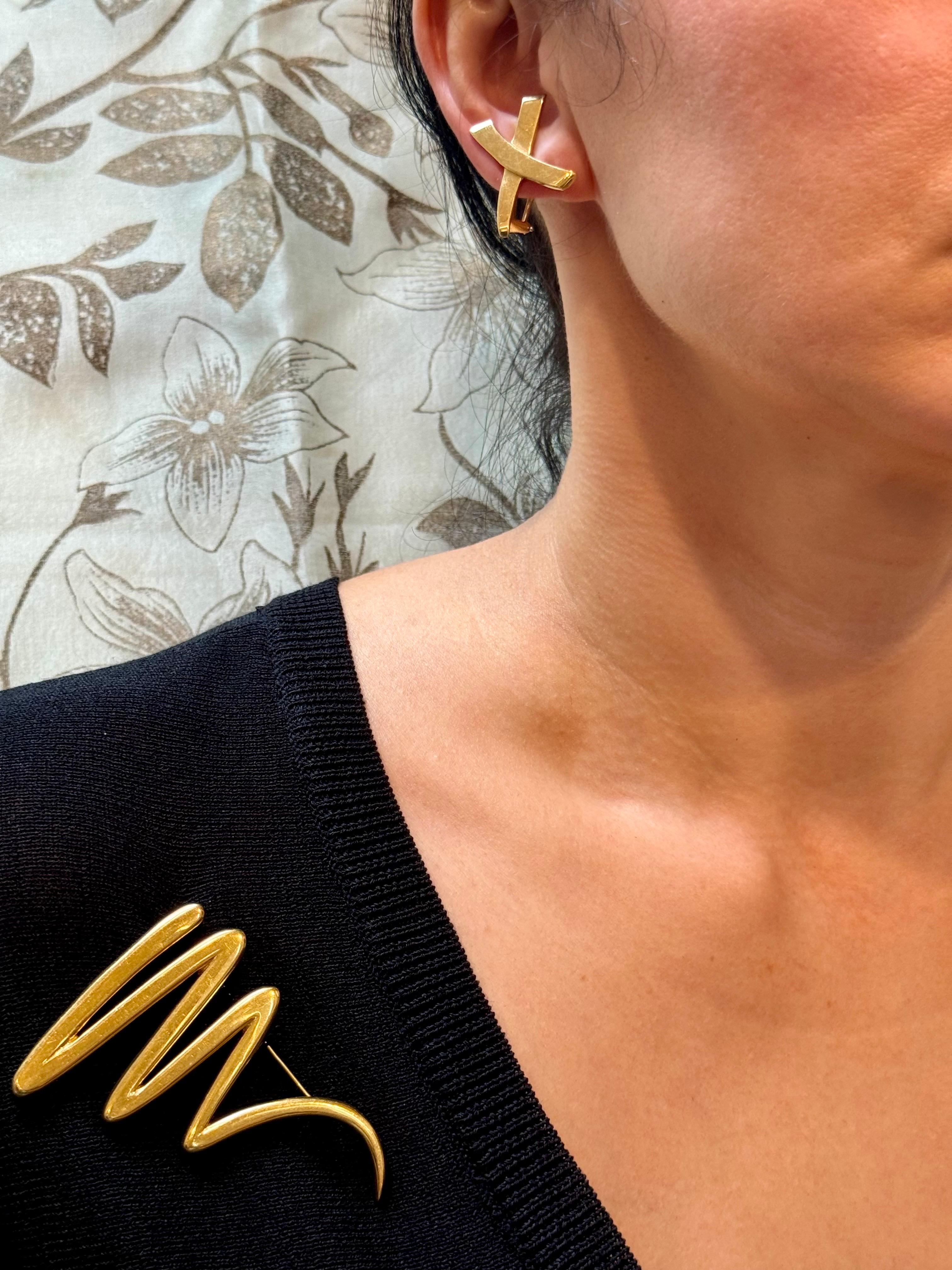 Tiffany & Co. Épingle/broche en or jaune 18 carats Picasso, grand Zig Zag, 31 gm en vente 11