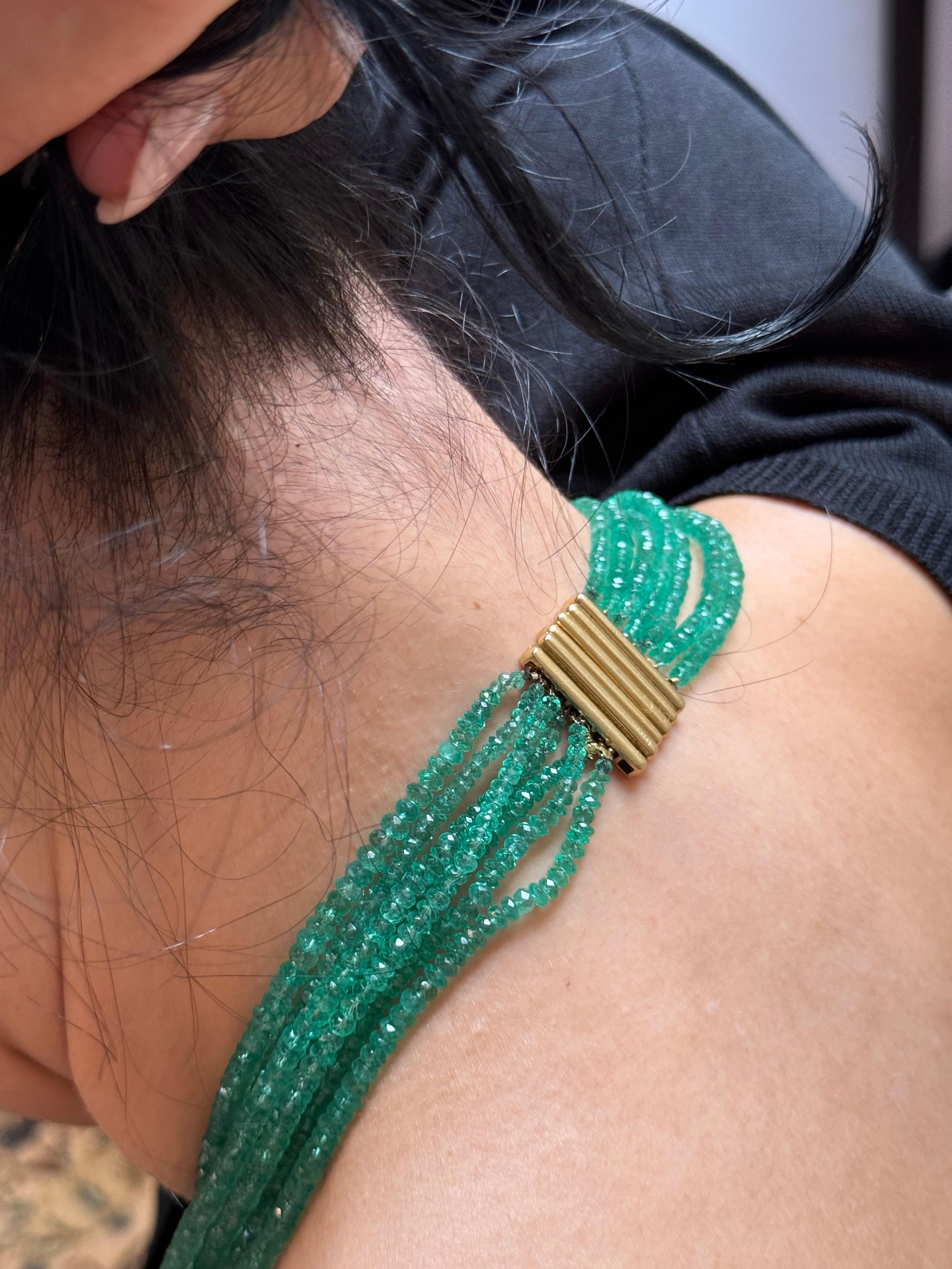 750 Ct COLOMBIAN Emerald Beads 7 Line Necklace with Clasp 18 Karat Yellow Gold 10