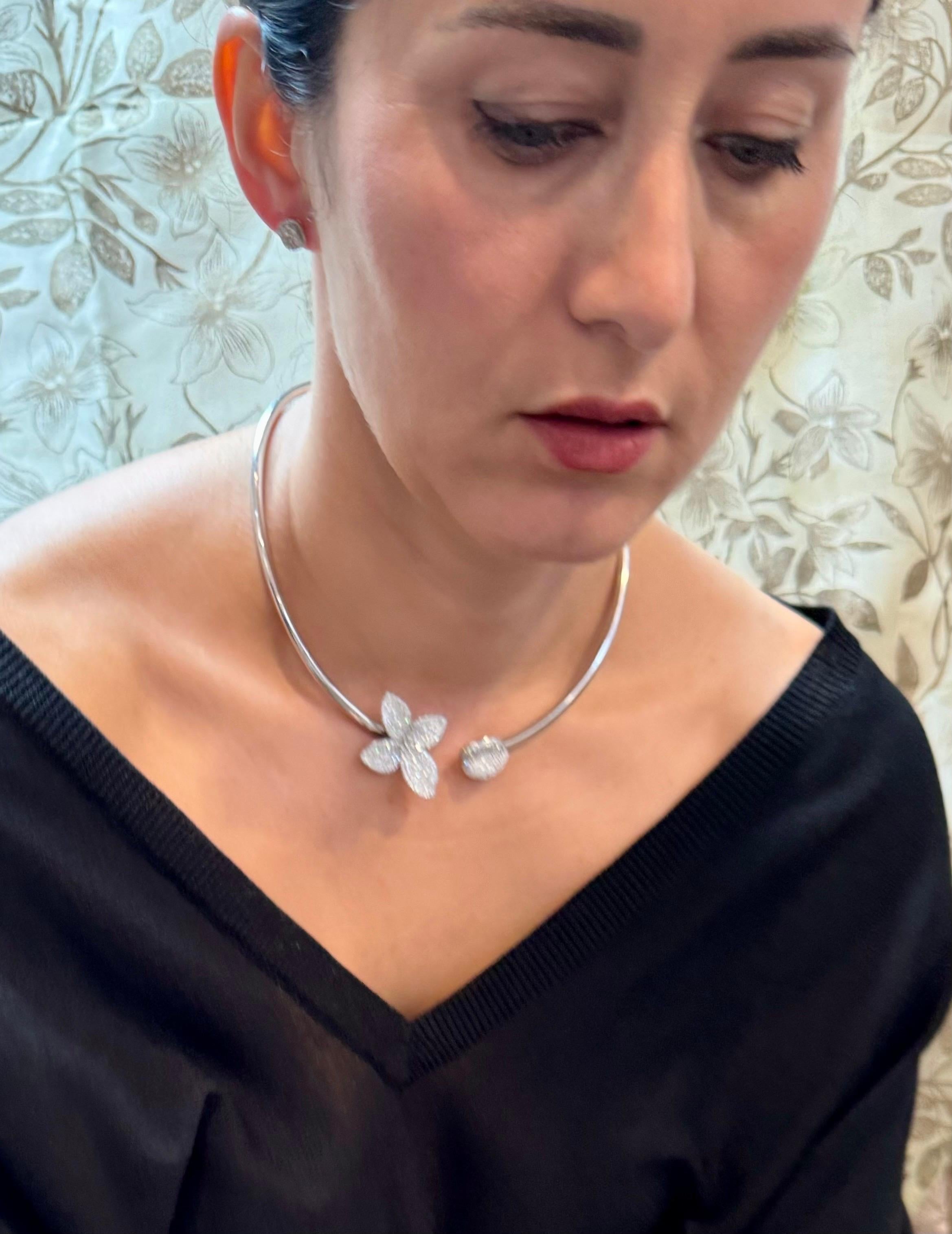GIARDINI SEGRETI COLLIER , Collana a fiore singolo in oro bianco 18k con diamanti in vendita 8