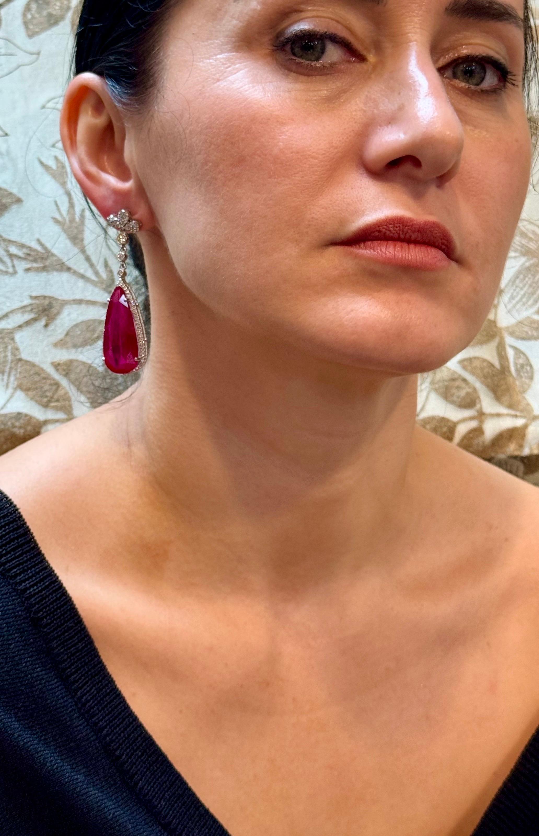 Orecchino da cocktail con tormalina rosa e diamanti, oro 14 Kt, 62 carati, goccia di pera naturale in vendita 12