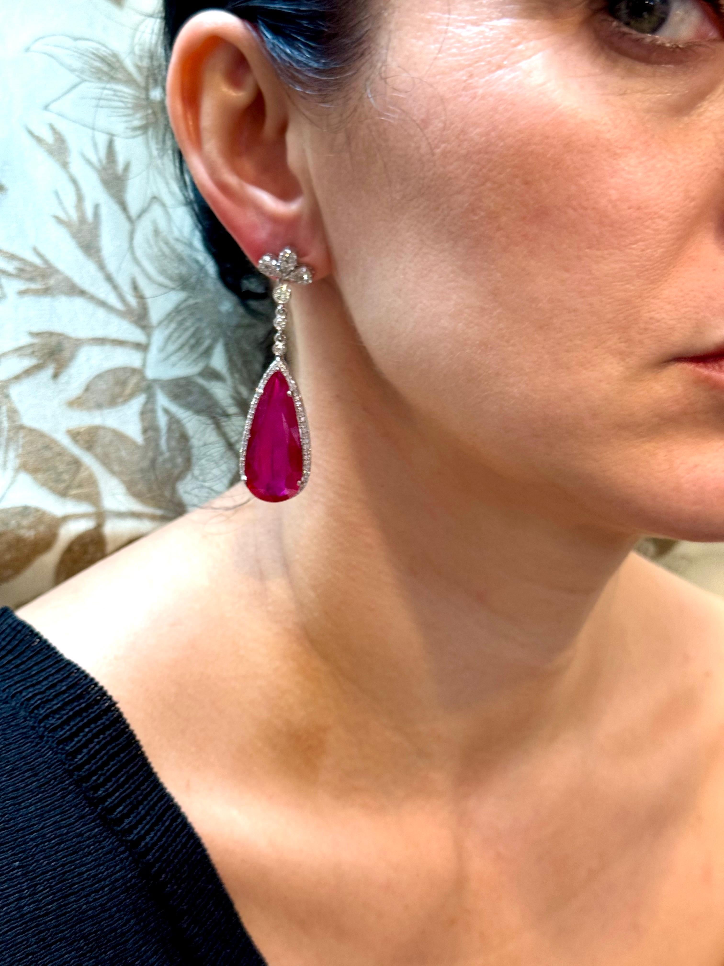 Orecchino da cocktail con tormalina rosa e diamanti, oro 14 Kt, 62 carati, goccia di pera naturale in vendita 13