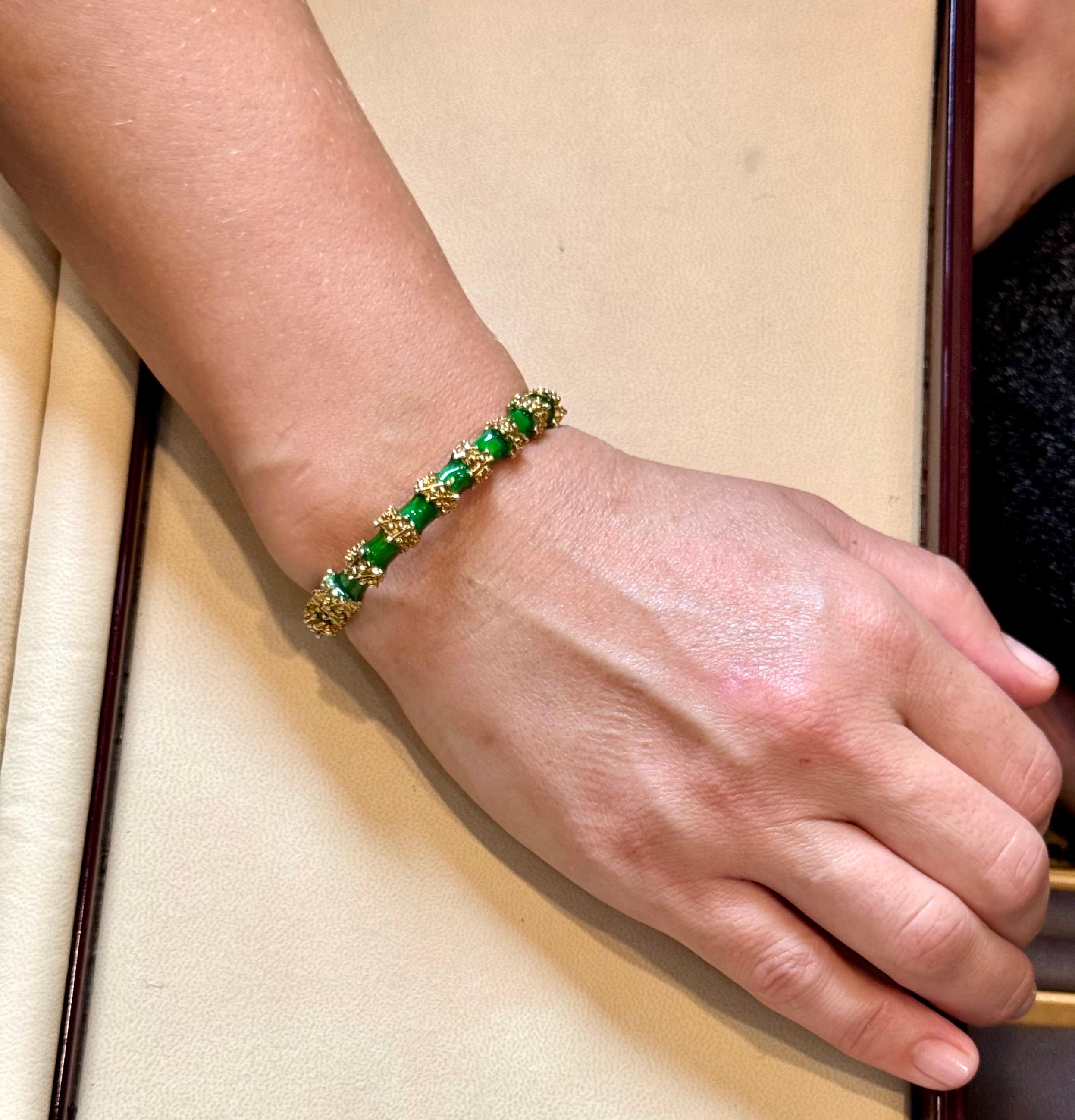 Paire de bracelets et bracelets en or jaune 18 carats, 75 g en vente 16