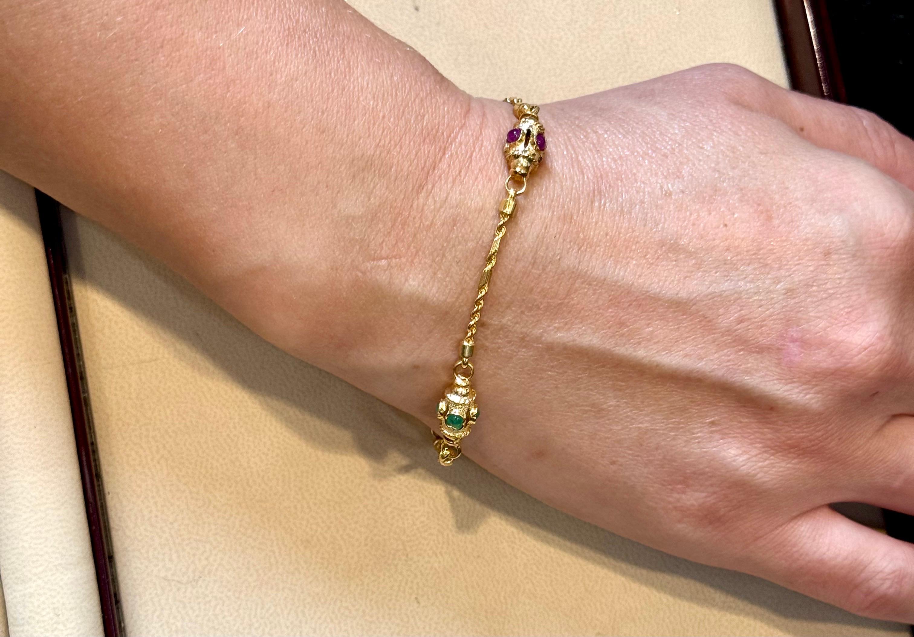 Vintage Emerald Ruby & Sapphire Link Bracelet in 14 Karat Yellow Gold, 7.5 Inchs For Sale 6