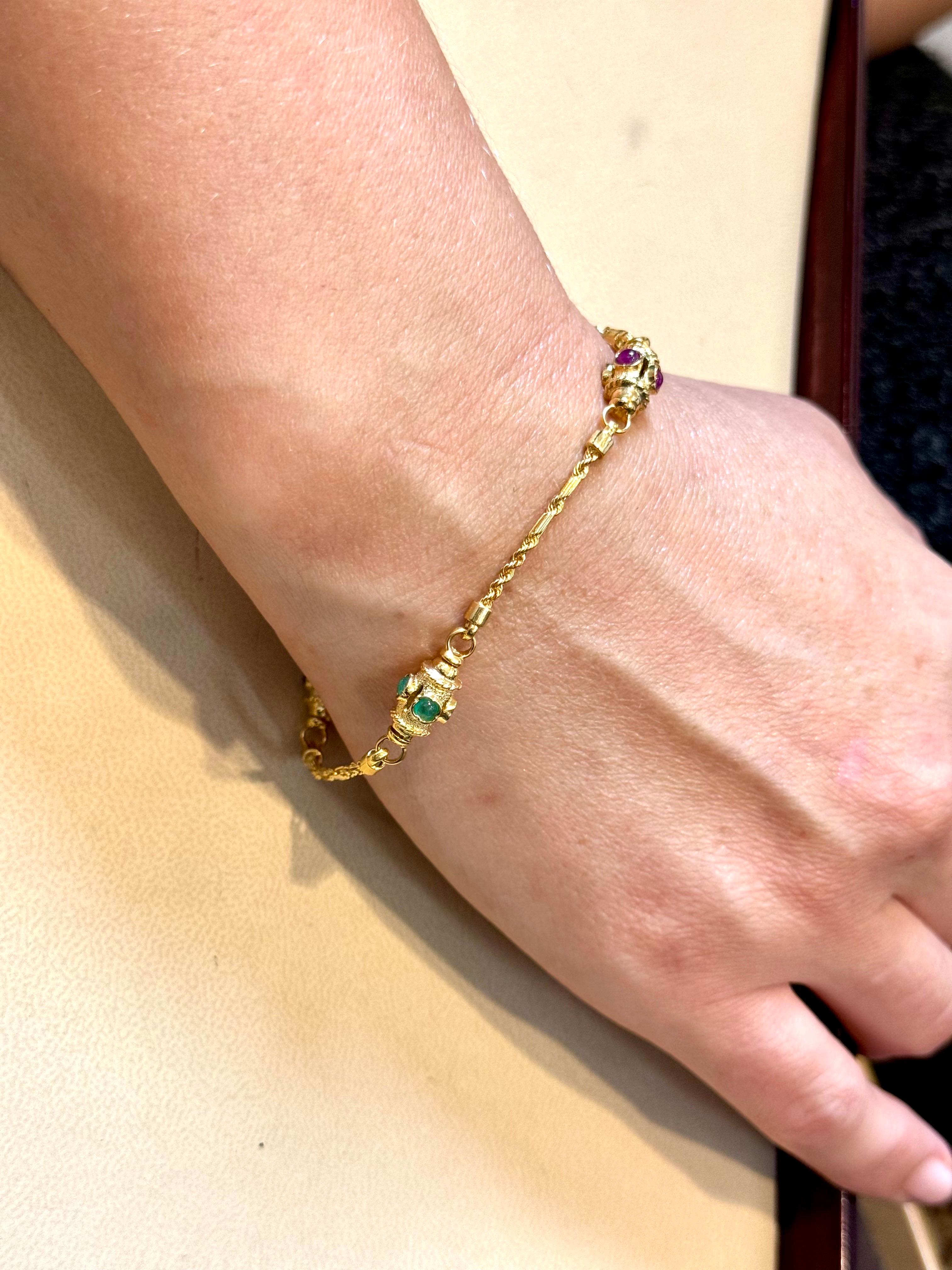 Vintage Emerald Ruby & Sapphire Link Bracelet in 14 Karat Yellow Gold, 7.5 Inchs For Sale 7
