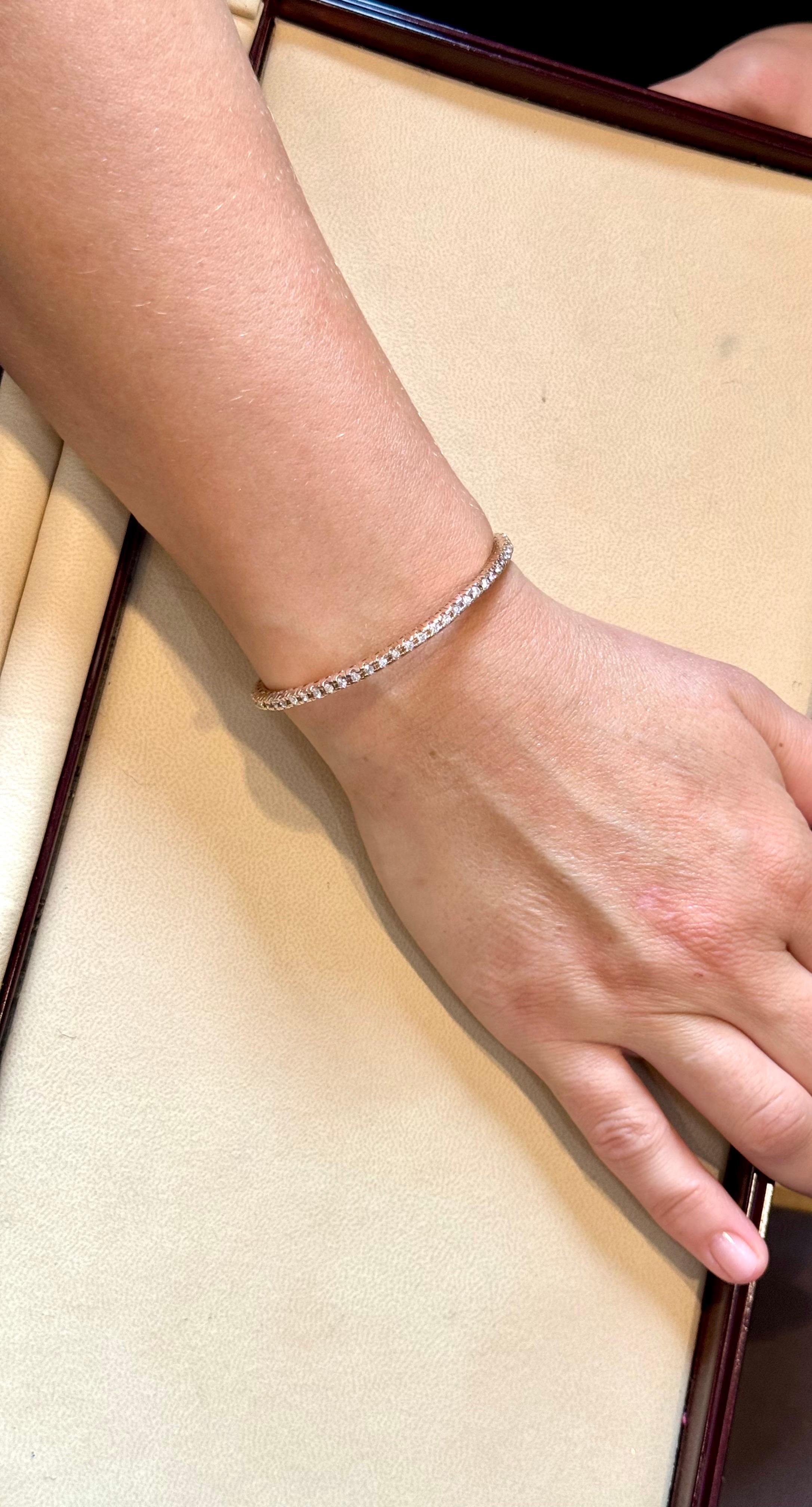 5 Pointer Each, 3.5 Ct  Eternity 18 Kt Gold & Diamond Stretchable Bangle, Italy For Sale 12