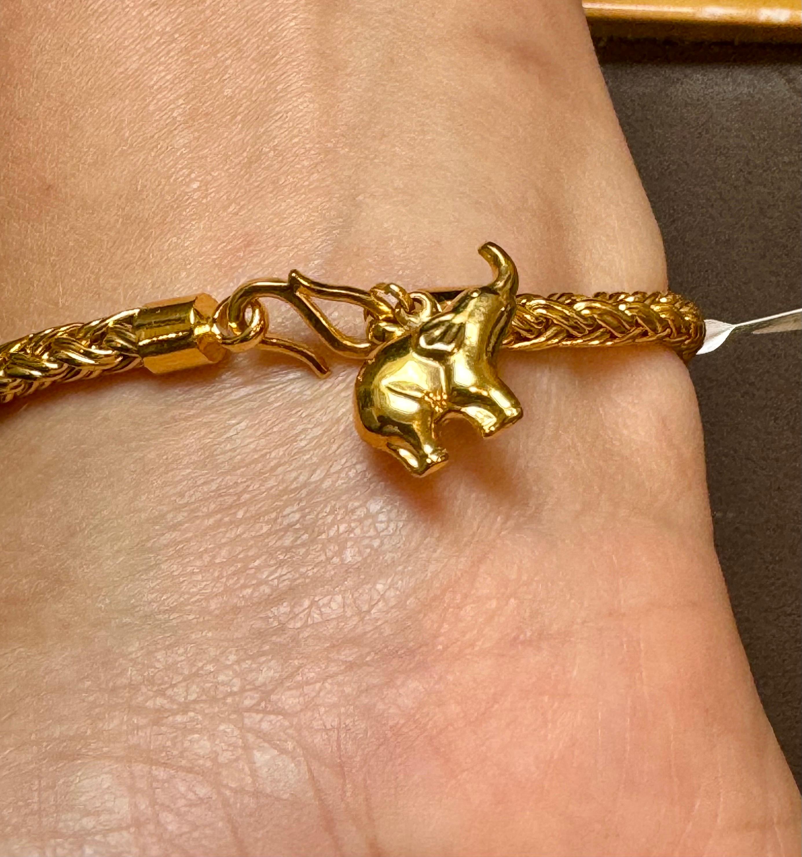 Vintage Love Nest Yellow Gold  Woven Bracelet in 18 Kt Yellow Gold For Sale 8
