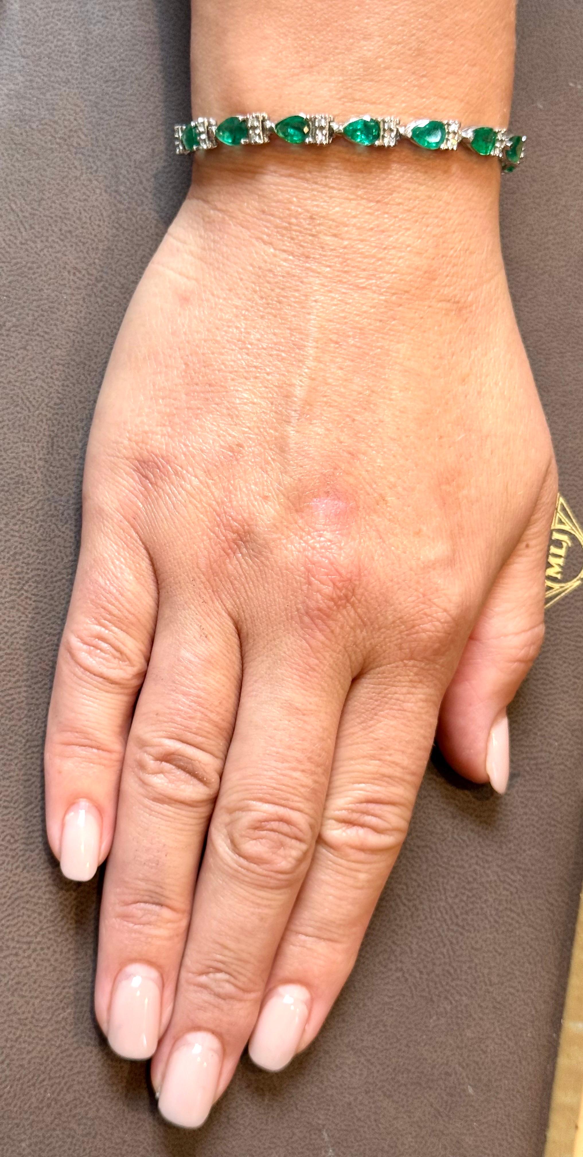 Bracciale tennis con smeraldo naturale del Brasile da 9 carati e diamanti in oro giallo 14 carati 7 