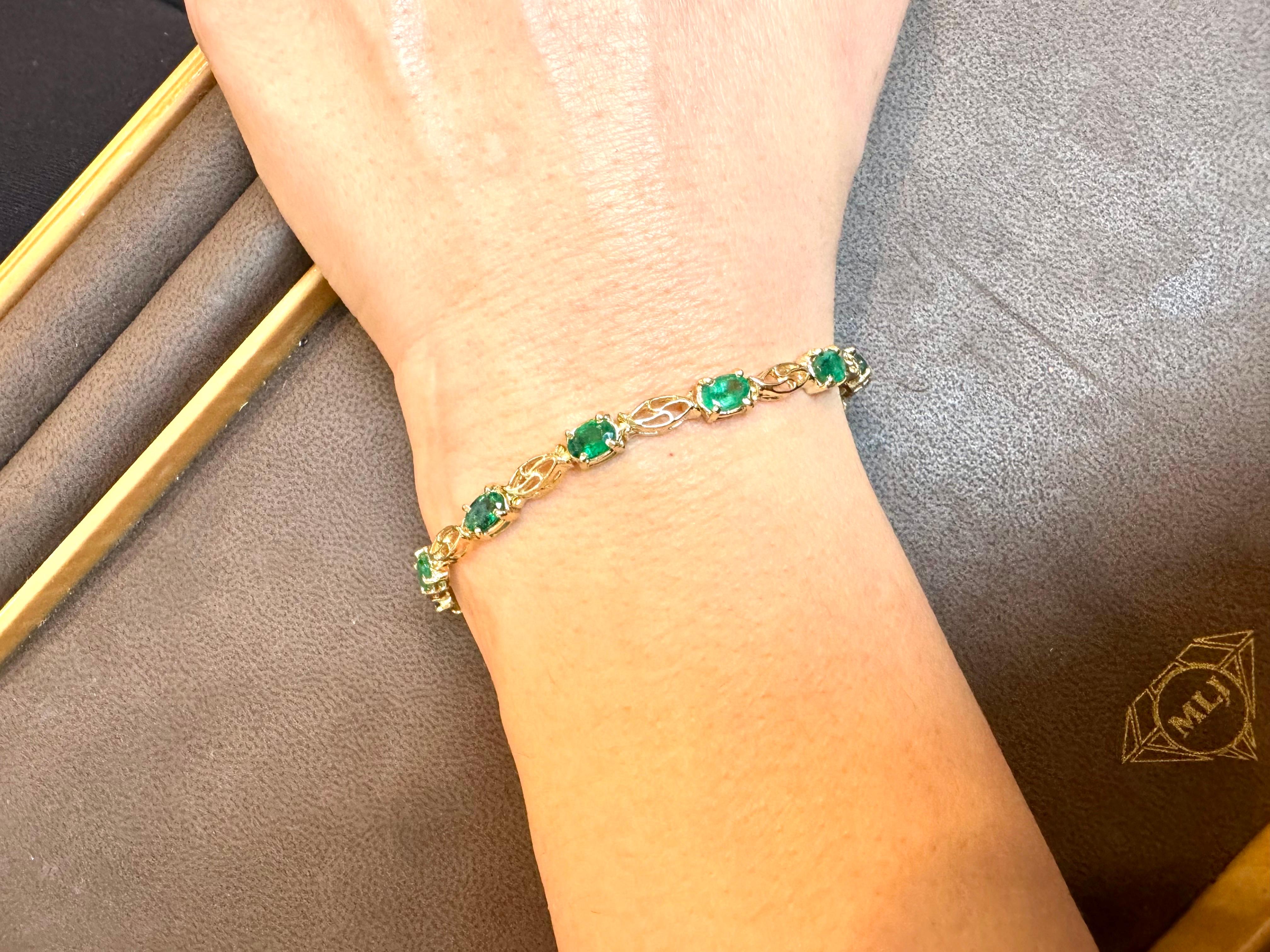 5.5 Ct Natural Emerald & Diamond Cocktail Tennis Bracelet 14 Karat Yellow Gold For Sale 13