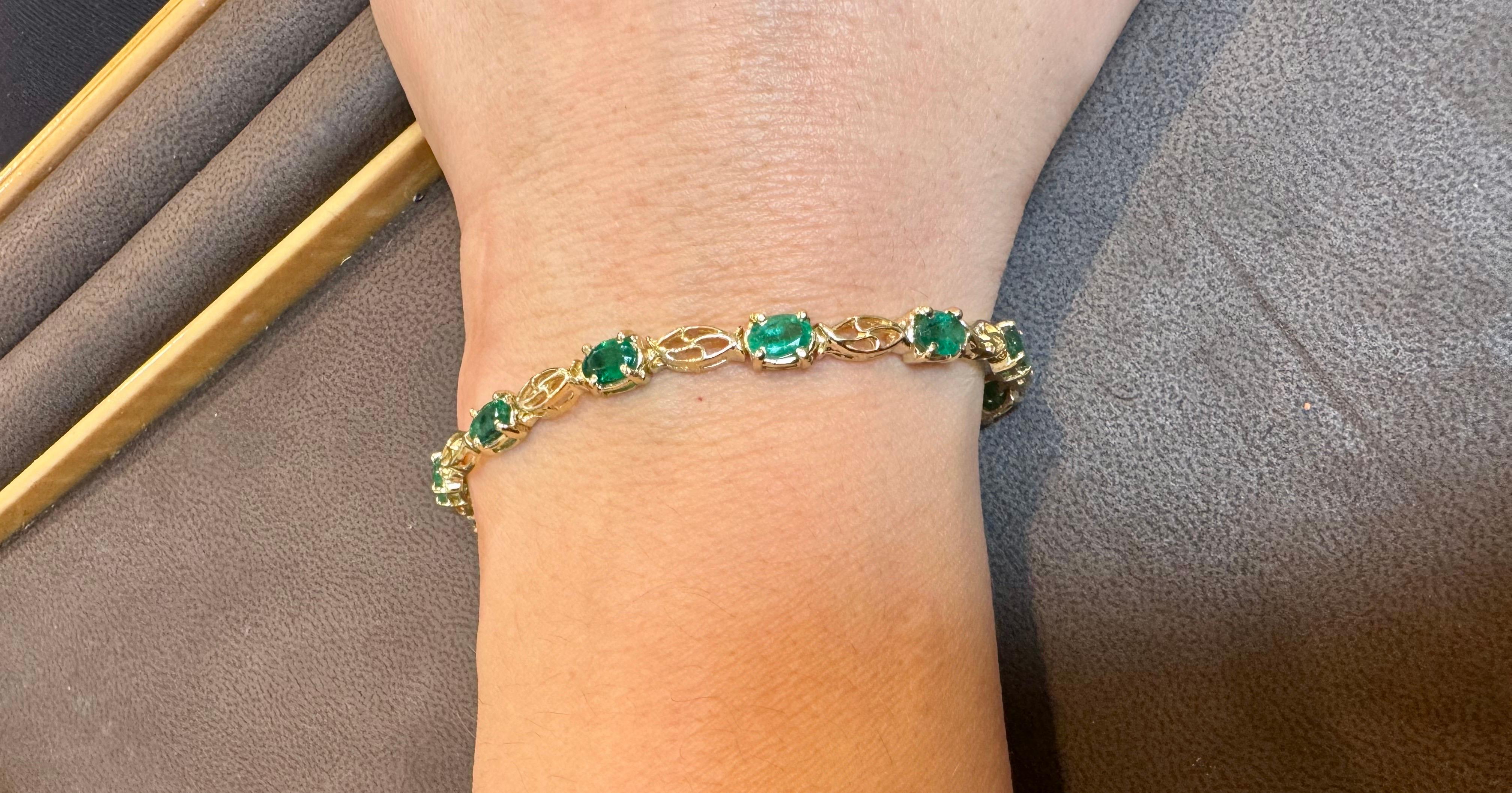 5.5 Ct Natural Emerald & Diamond Cocktail Tennis Bracelet 14 Karat Yellow Gold For Sale 15