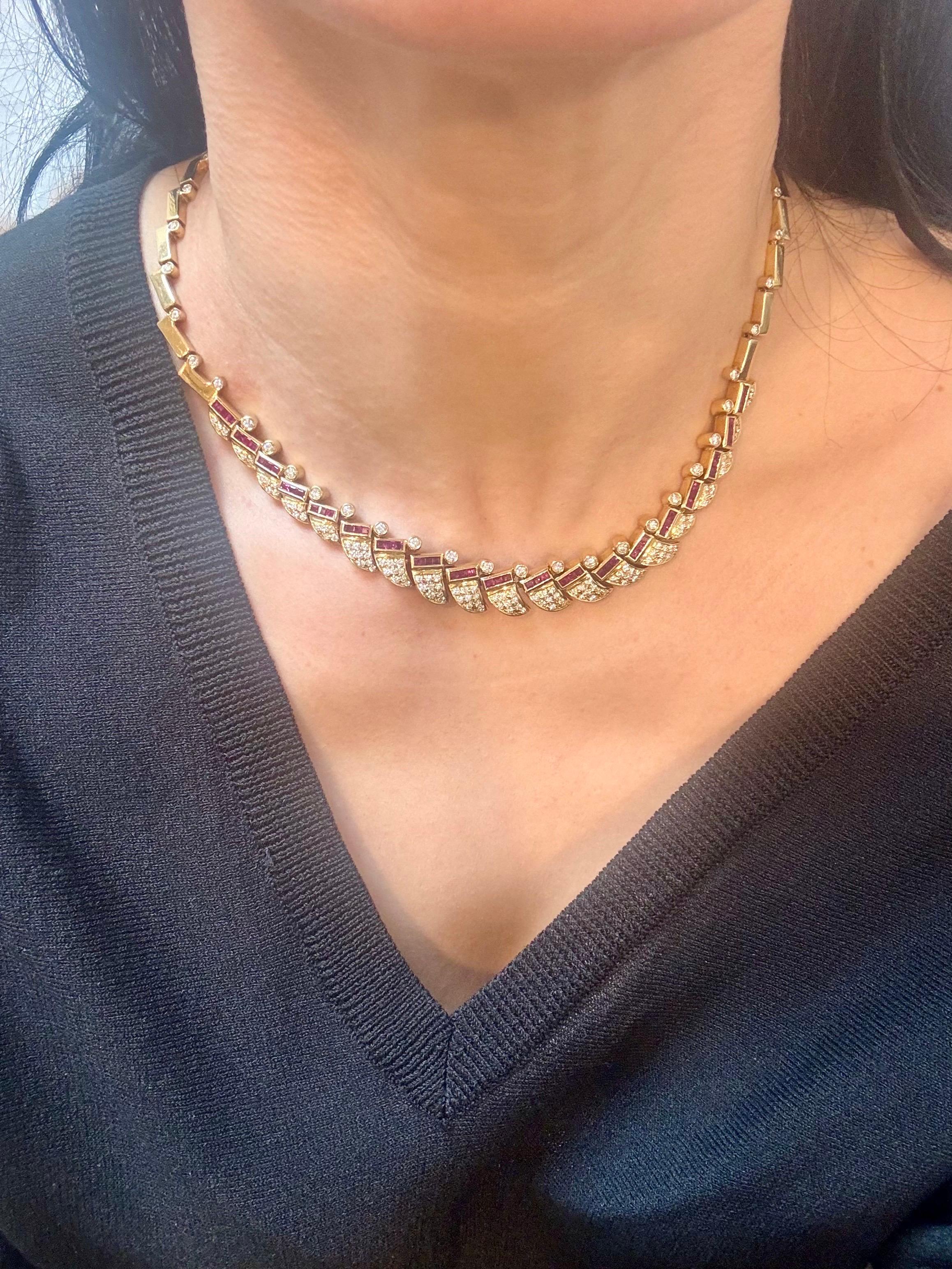 Collar de Rubí Natural de 3 Ct y Diamantes de 4 Ct Oro Amarillo de 18 Kilates  75 Gramos, 18 Inc en venta 8