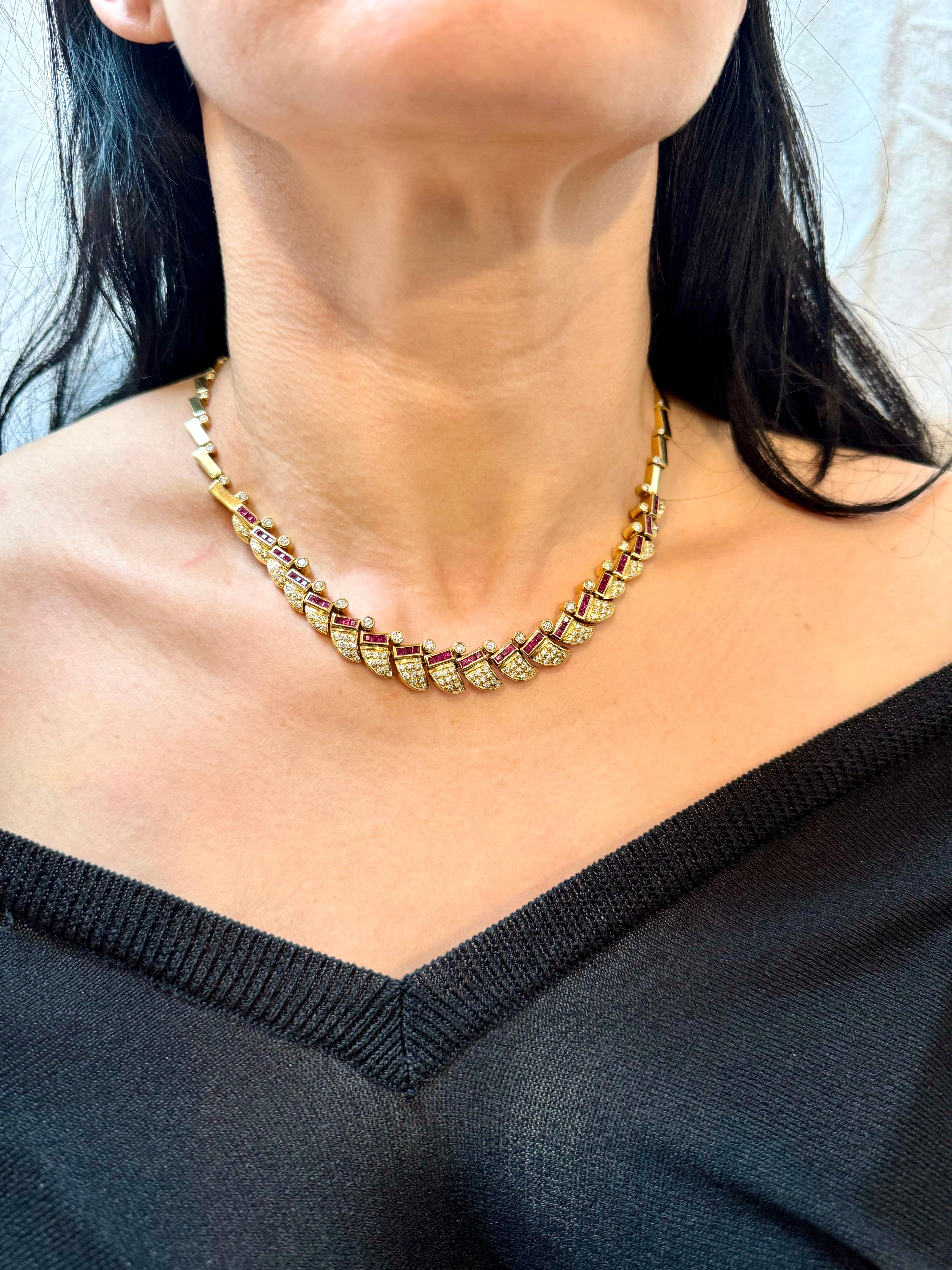 Collar de Rubí Natural de 3 Ct y Diamantes de 4 Ct Oro Amarillo de 18 Kilates  75 Gramos, 18 Inc en venta 9
