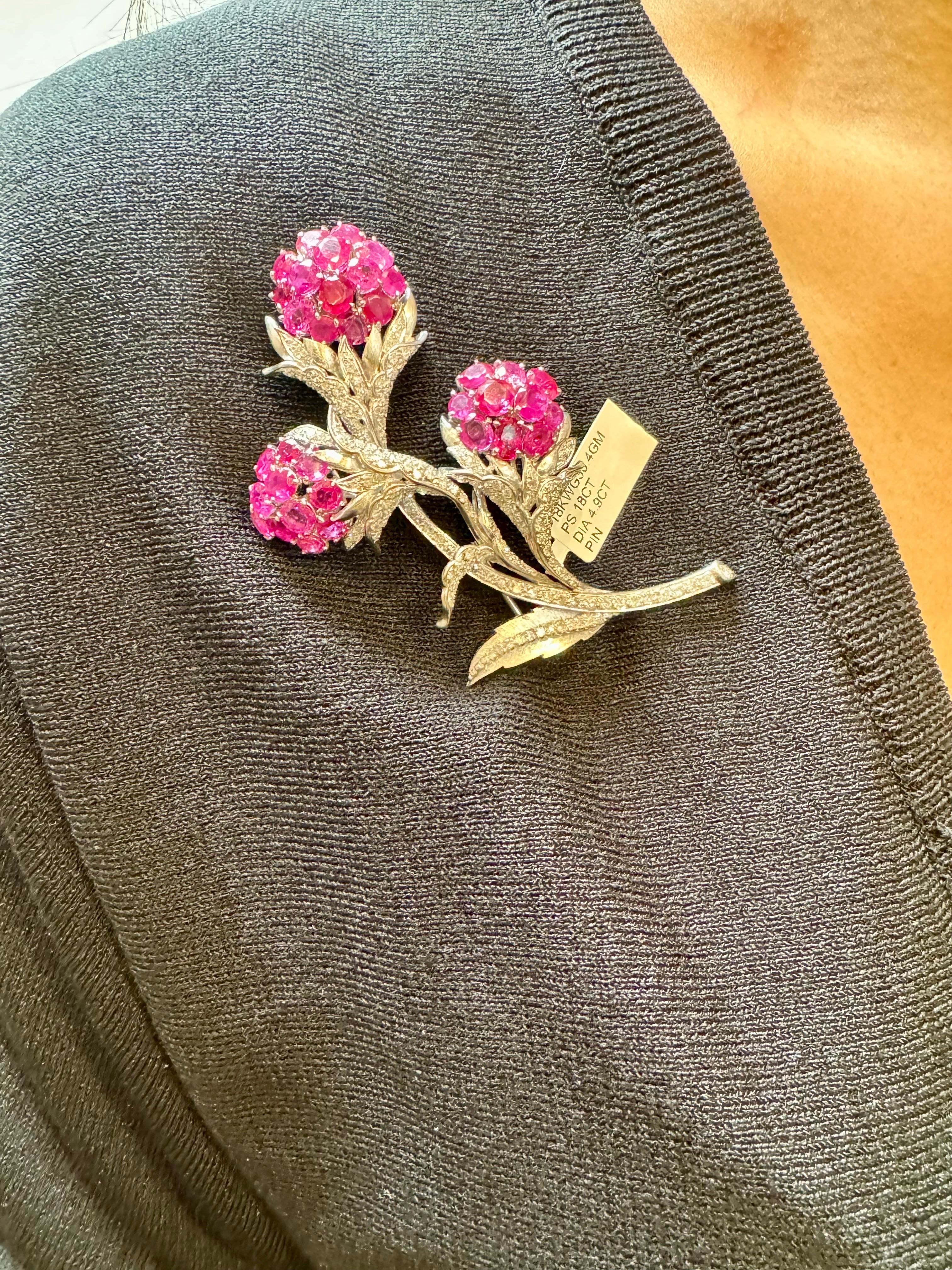 Vintage 14 Kt White Gold Diamond & 18 Ct Pink Sapp Floral Bouquet Broach 30.4 GM For Sale 9