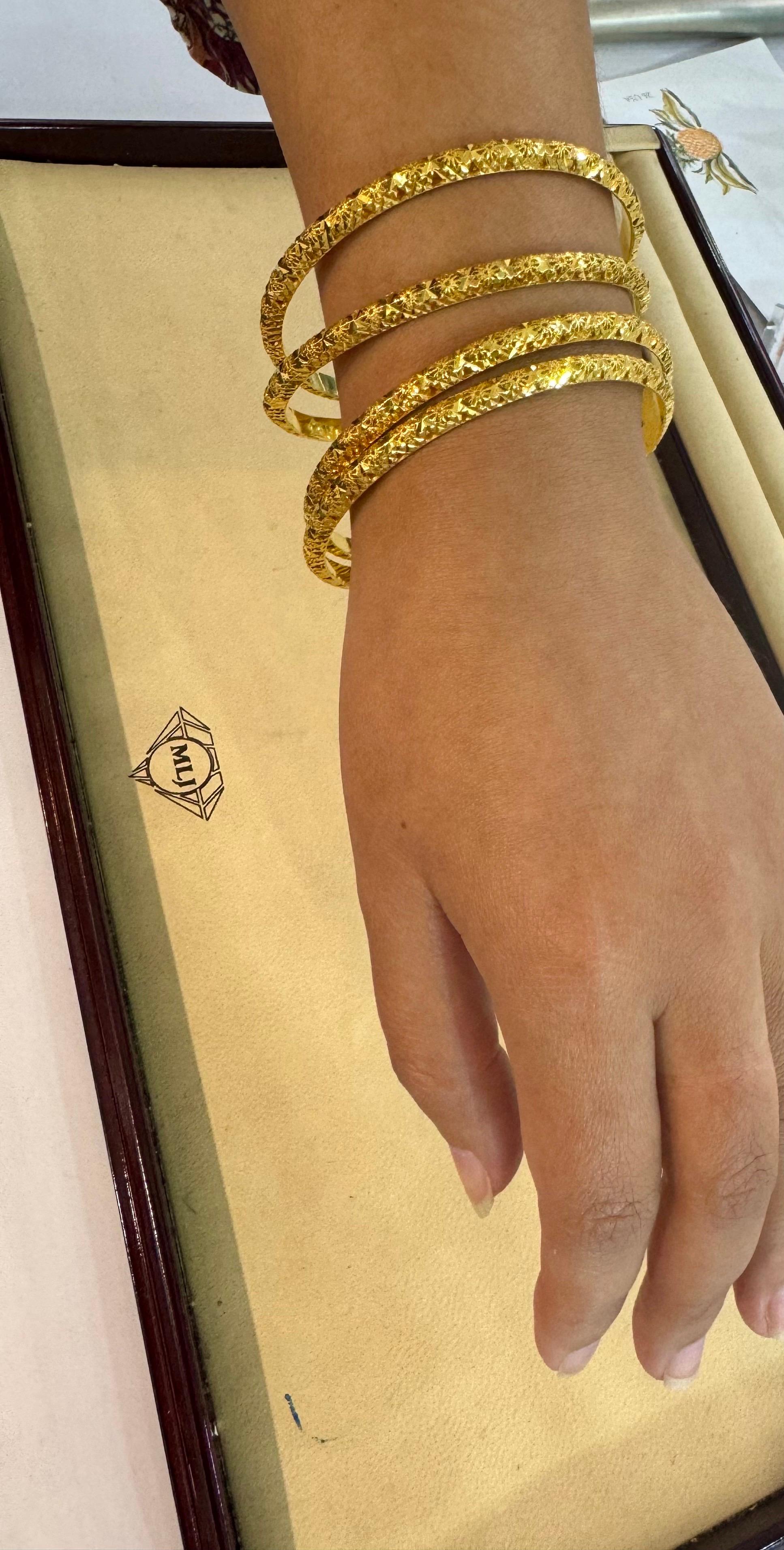 Bracelet jonc d'éternité vintage en or jaune 21 carats 53 grammes, lot de 4 carats en vente 14