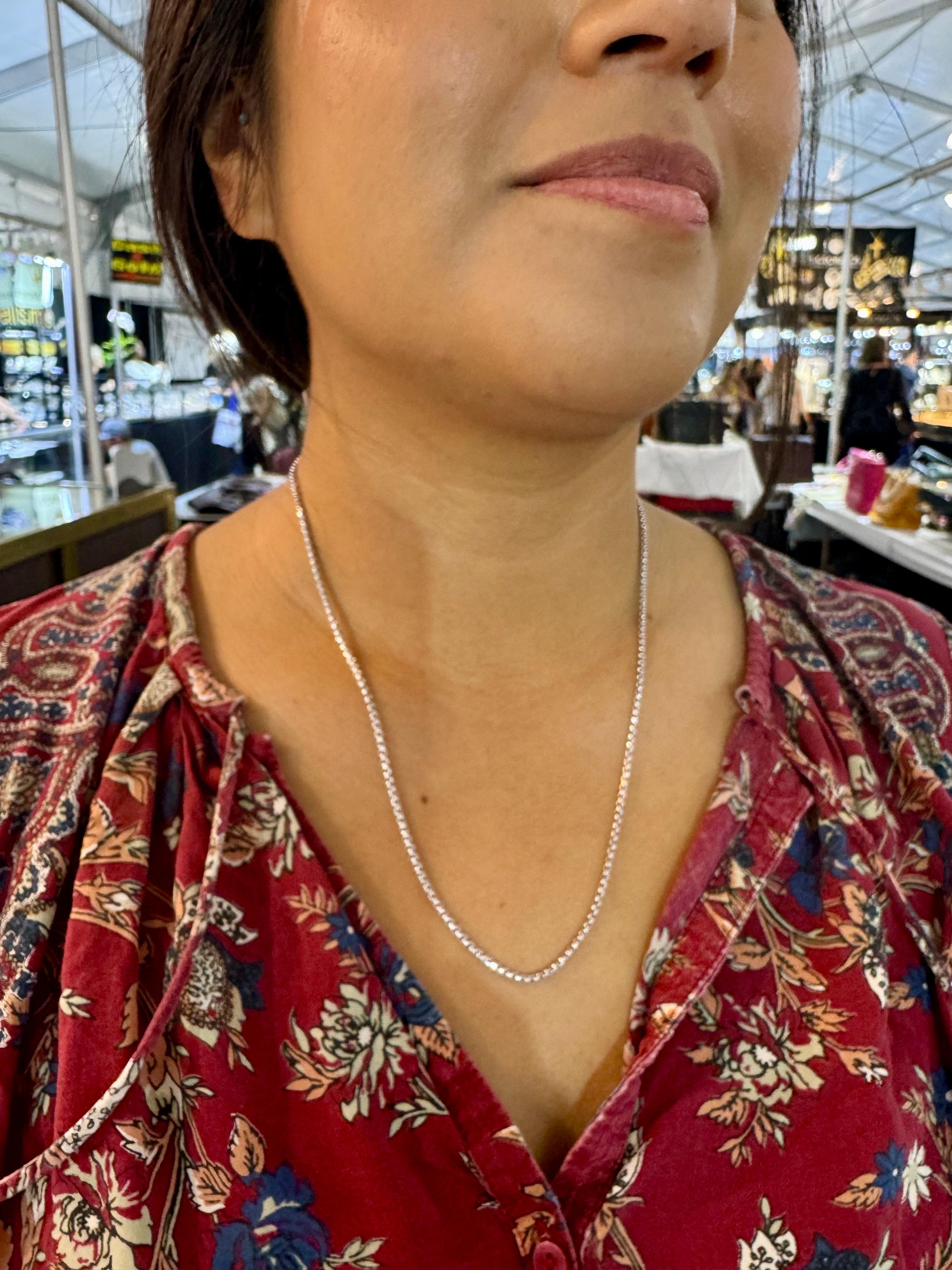 Vintage 31.5 Gm Pure 24 Karat Yellow Gold Handmade  Chain 22 inch long For Sale 9