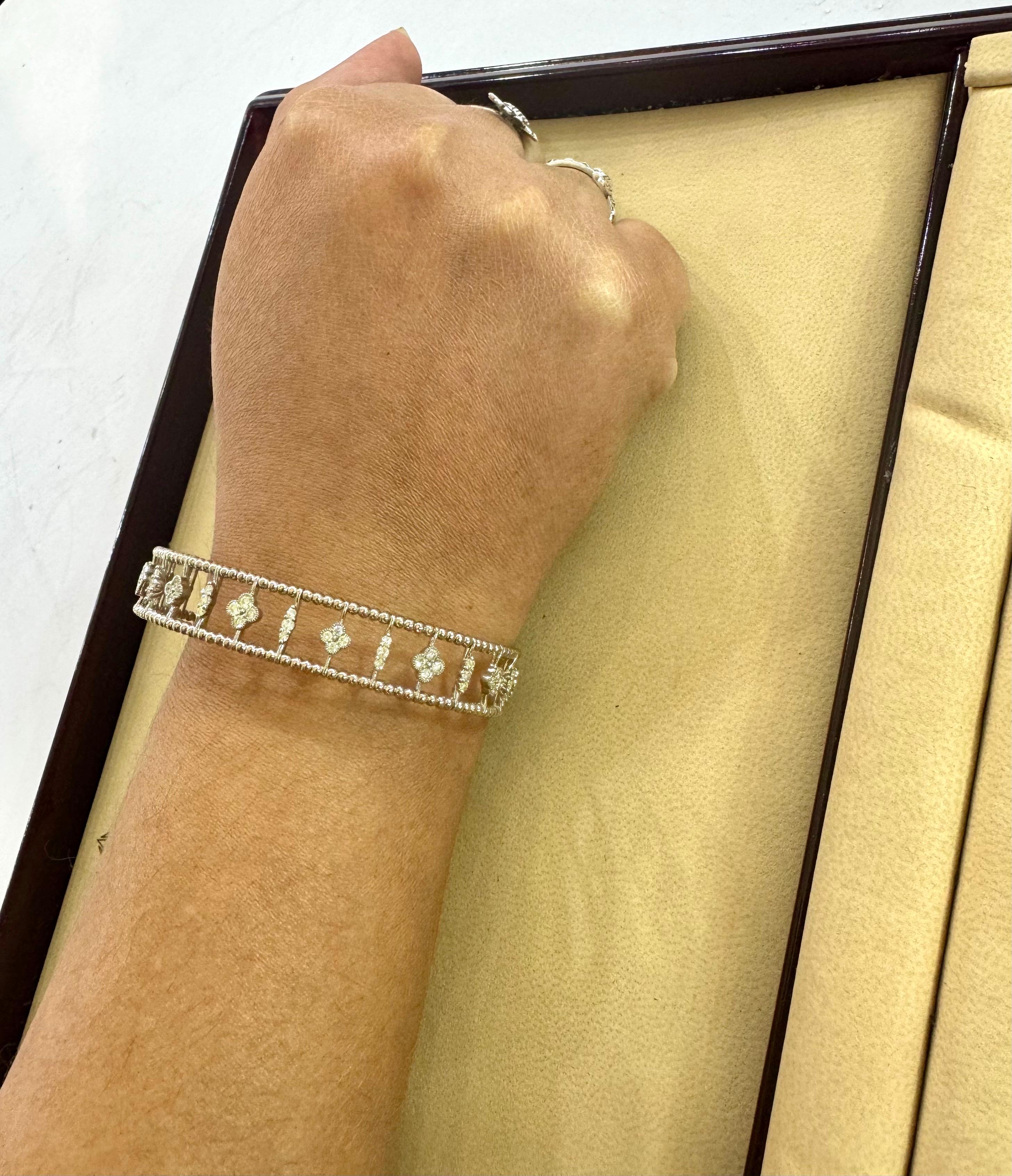 2 Ct Brilliant Cut Diamond Metro Women 14 Kt White Gold Diamond Bangle Bracelet For Sale 10