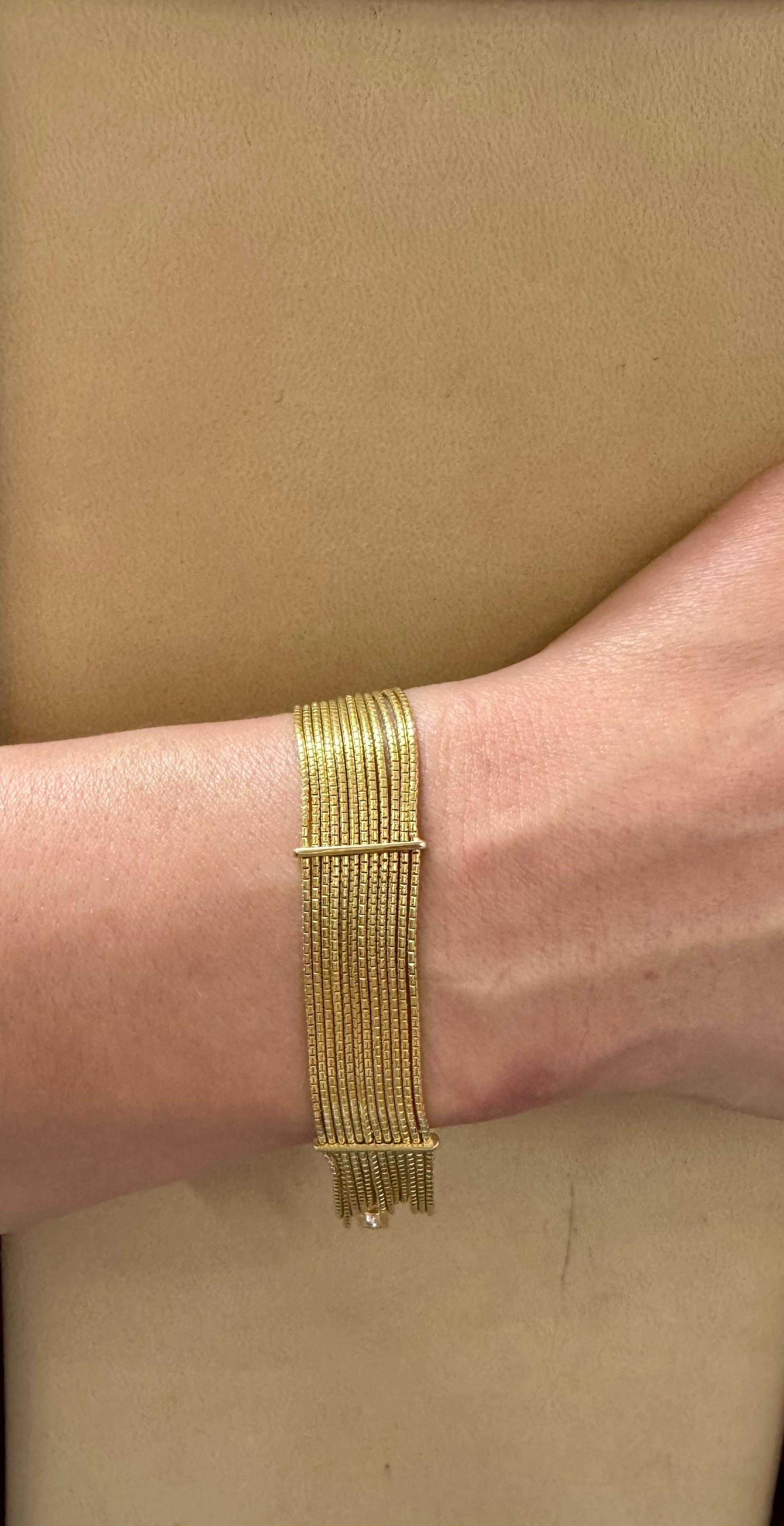 H. Collection'Stern Filamenti in oro 18KY Collana e Bracciale, 85 Gm in vendita 13