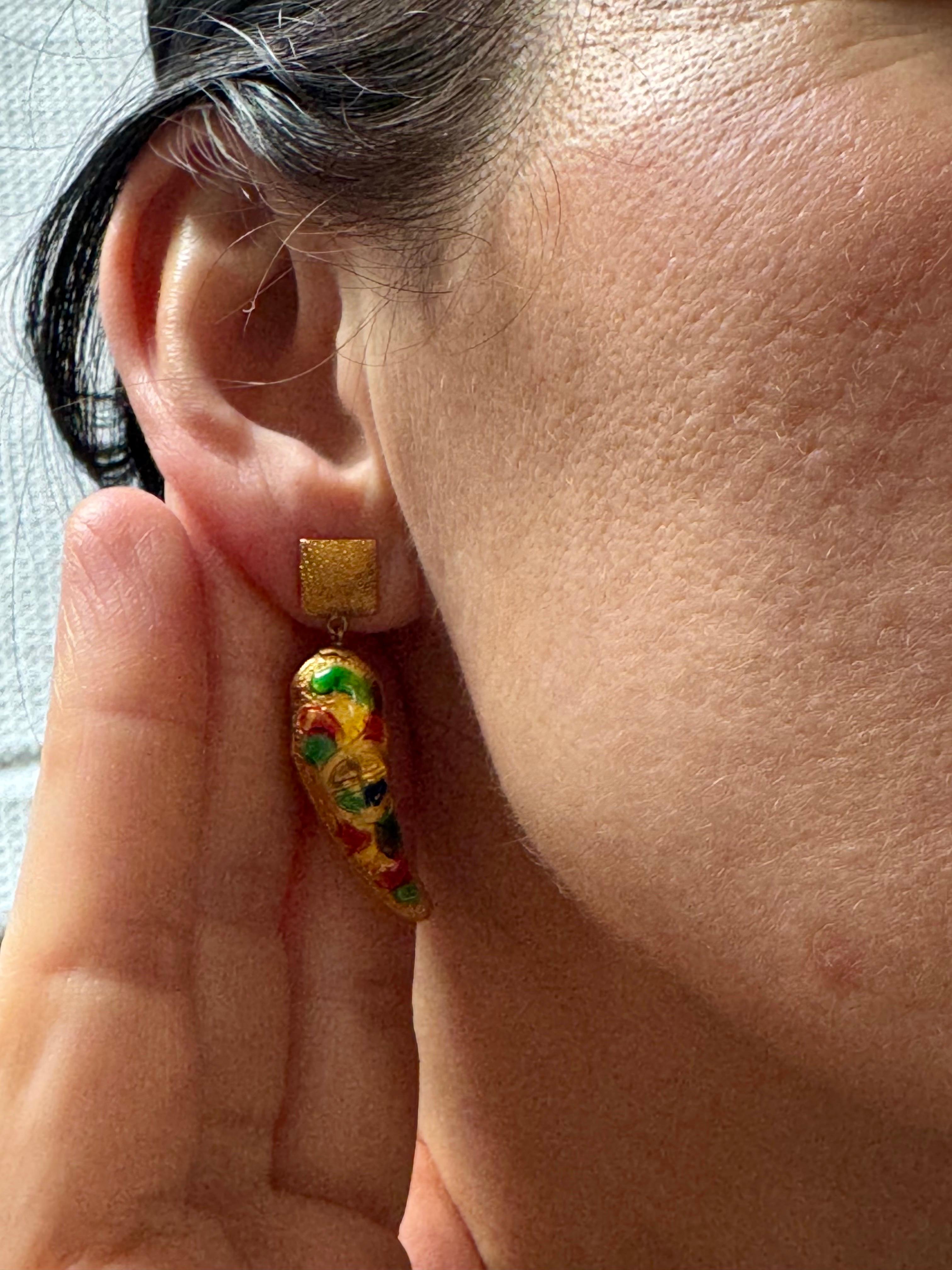 Enemel Vintage  Oro Amarillo 14 Kt 10.4 Gm  Pendientes colgantes, 2,5 cm de largo en venta 8