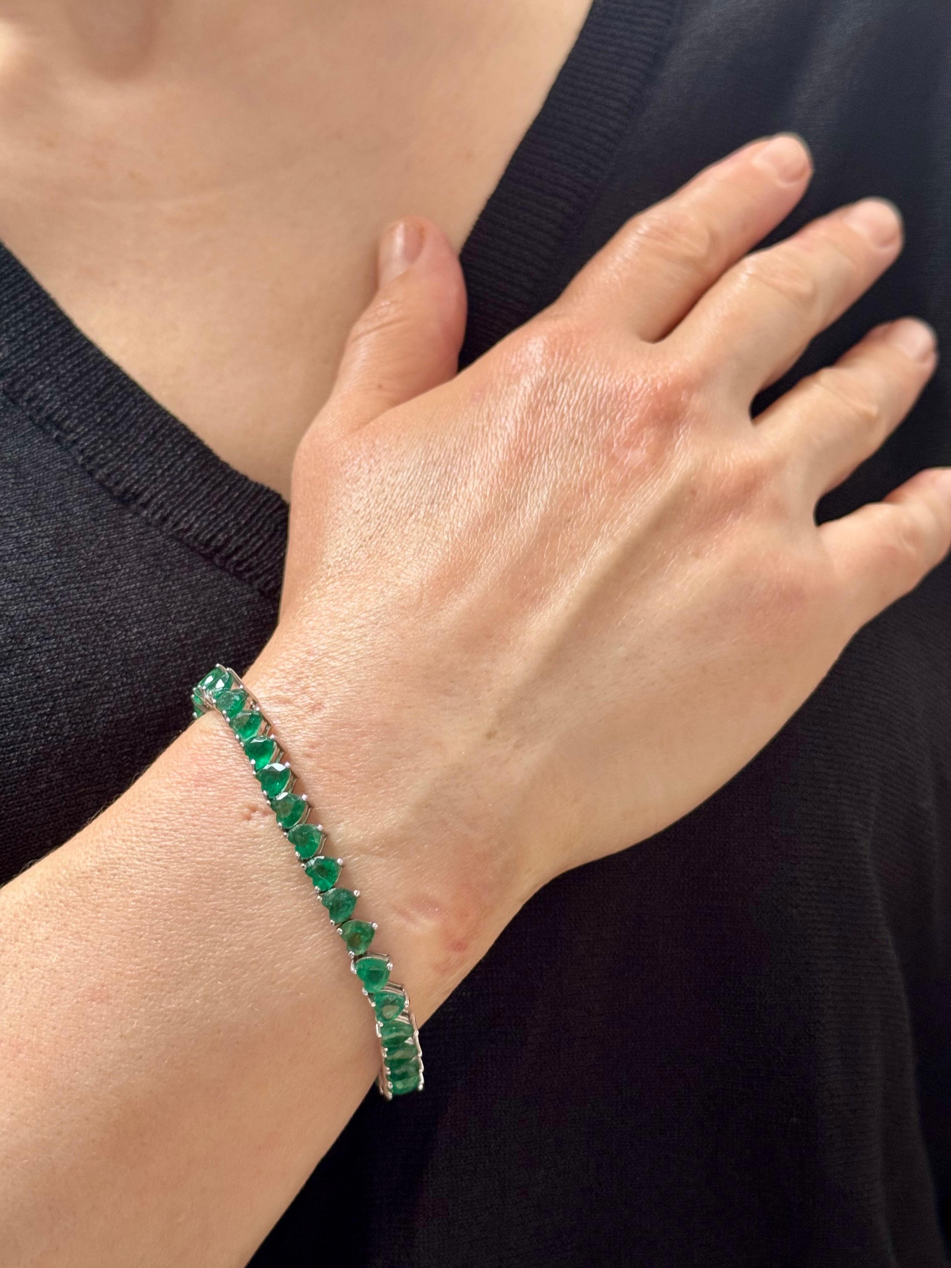 30 Ct Natural Heart Shape Emerald Cocktail Tennis Bracelet 14 Kt White Gold 7