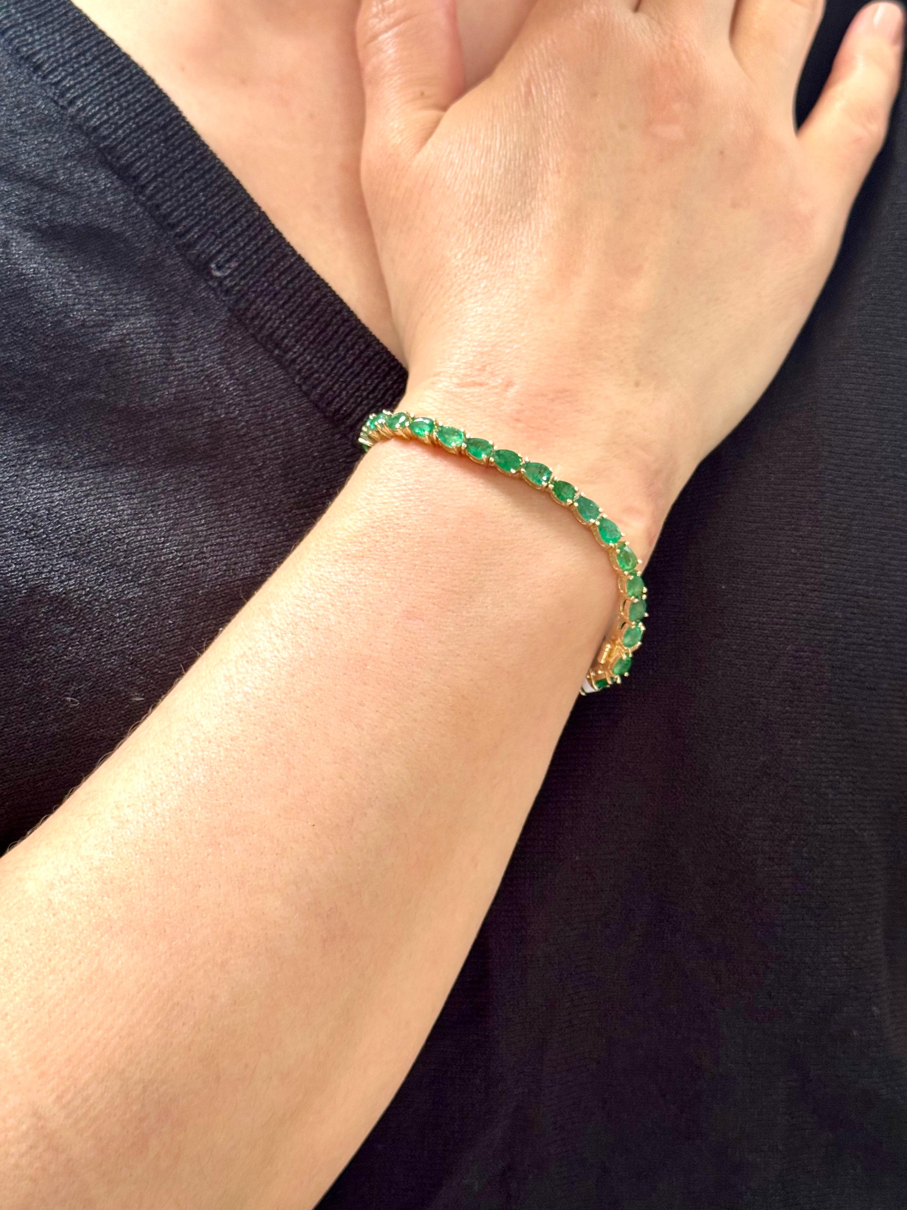 Bracciale tennis con smeraldo a forma di pera naturale da 16 carati in oro giallo 14 Kt 7
