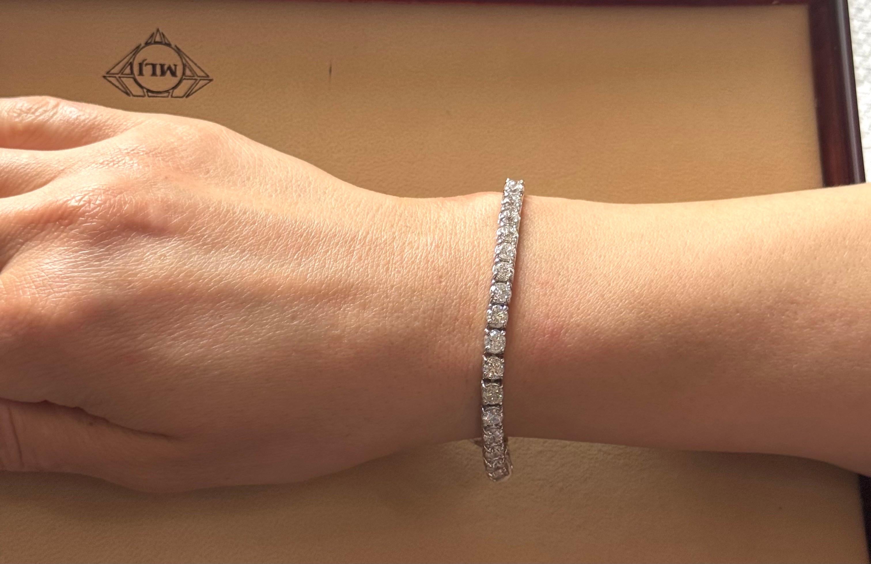 40 Round Diamond 25 Pointer Each Tennis Bracelet in 14 Karat Gold 10 Carat 7 