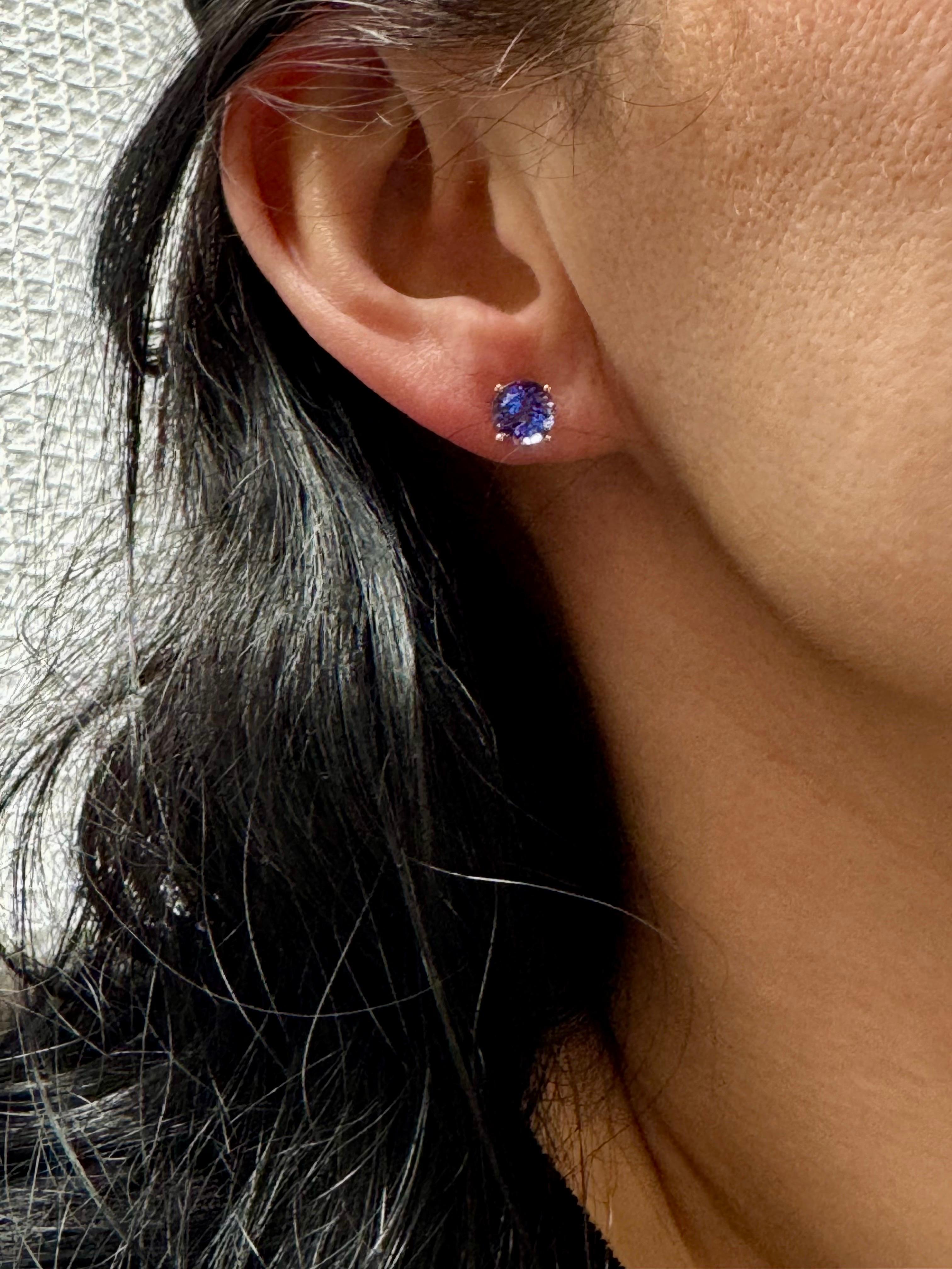 2.5 Carat Round Tanzanite Stud Earrings 14 Karat Yellow Gold, Post Back For Sale 5