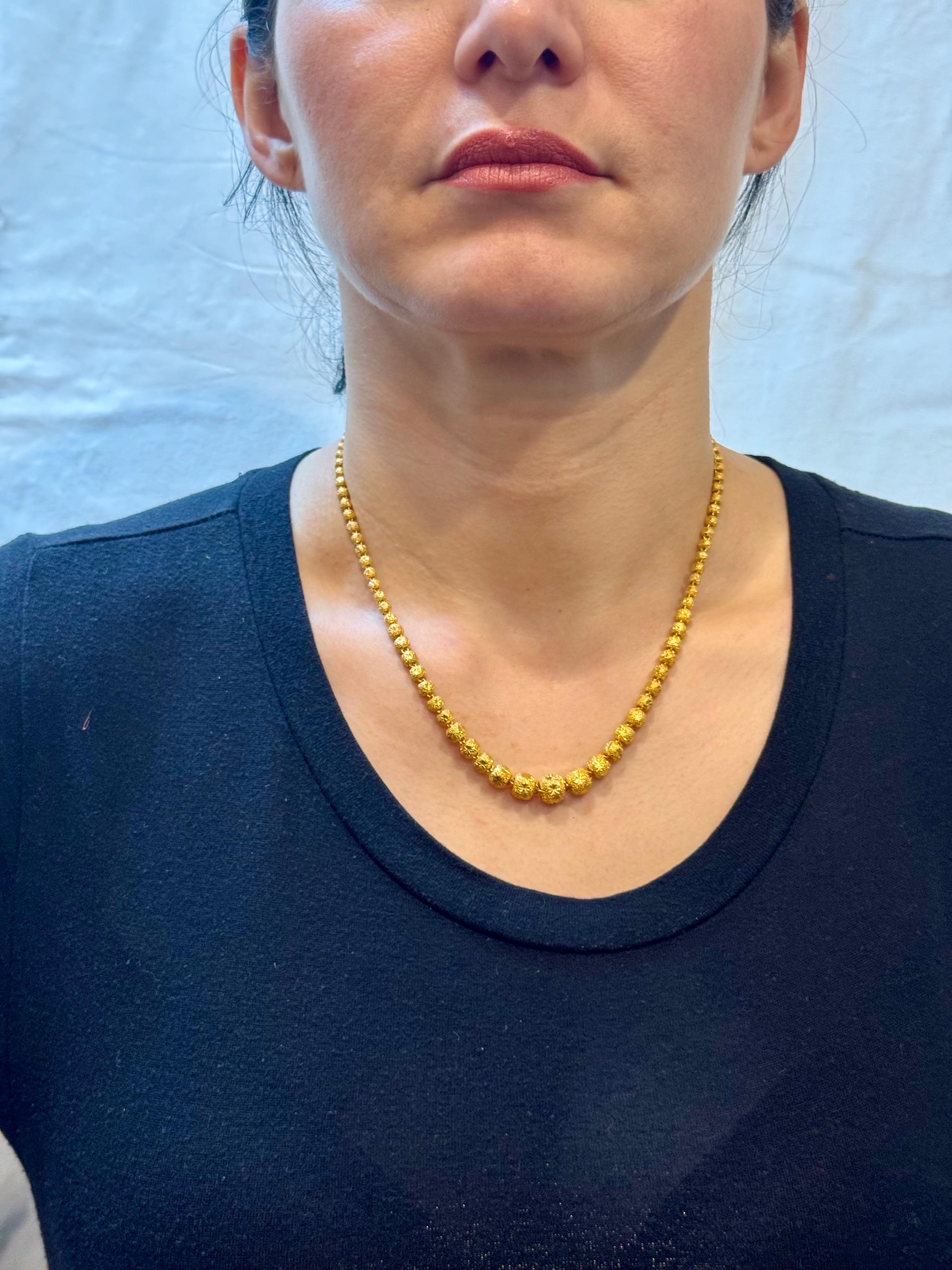Vintage 39 Gm Pure 24 Karat Yellow Gold Handmade Graduated Bead Necklace 18
