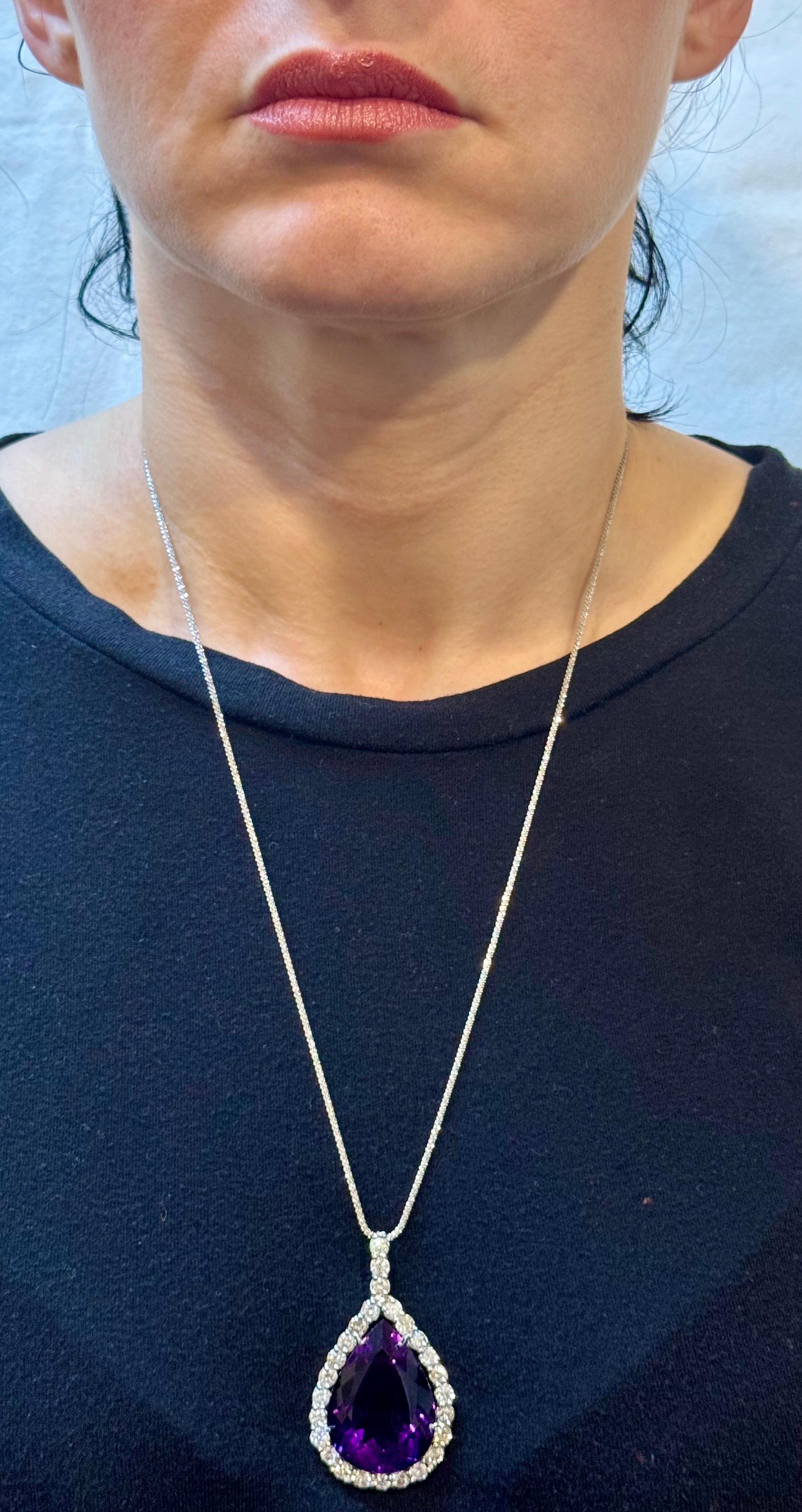 Collier pendentif en or blanc 14 carats, améthyste 65 carats et diamants 8,5 carats en vente 5