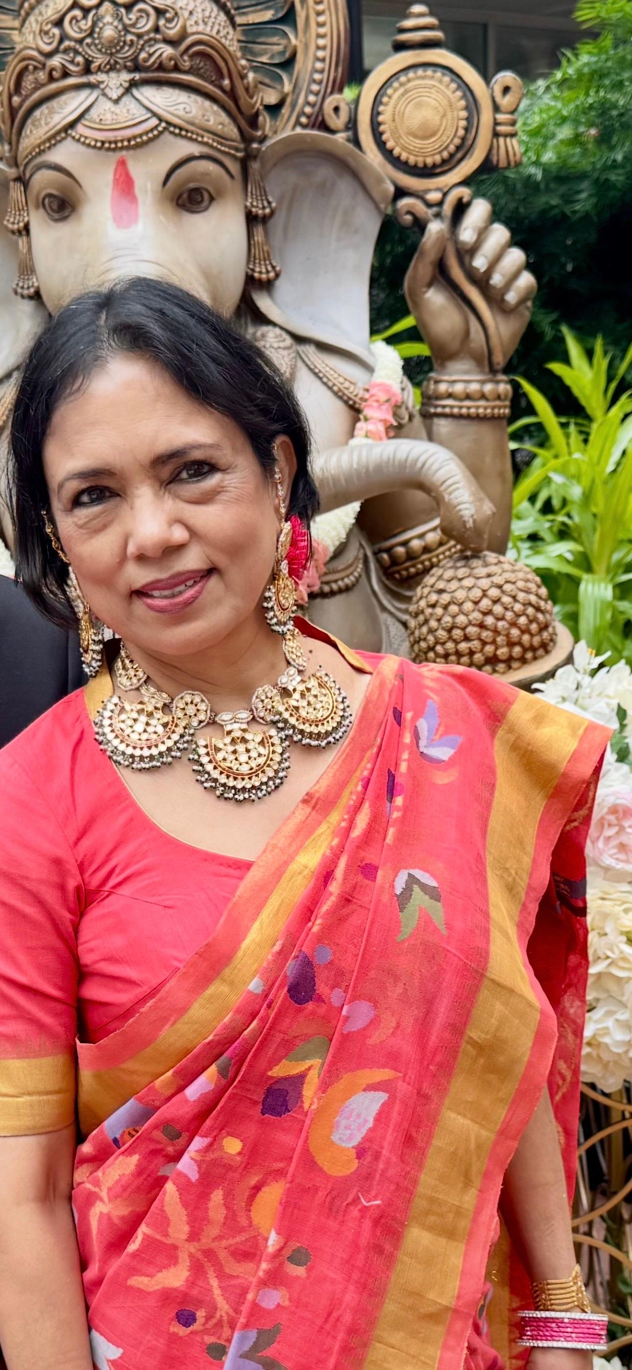 Magnifique ensemble de mariage moghol de style traditionnel Kundan Polki en or 18 carats avec diamants taille rose en vente 11