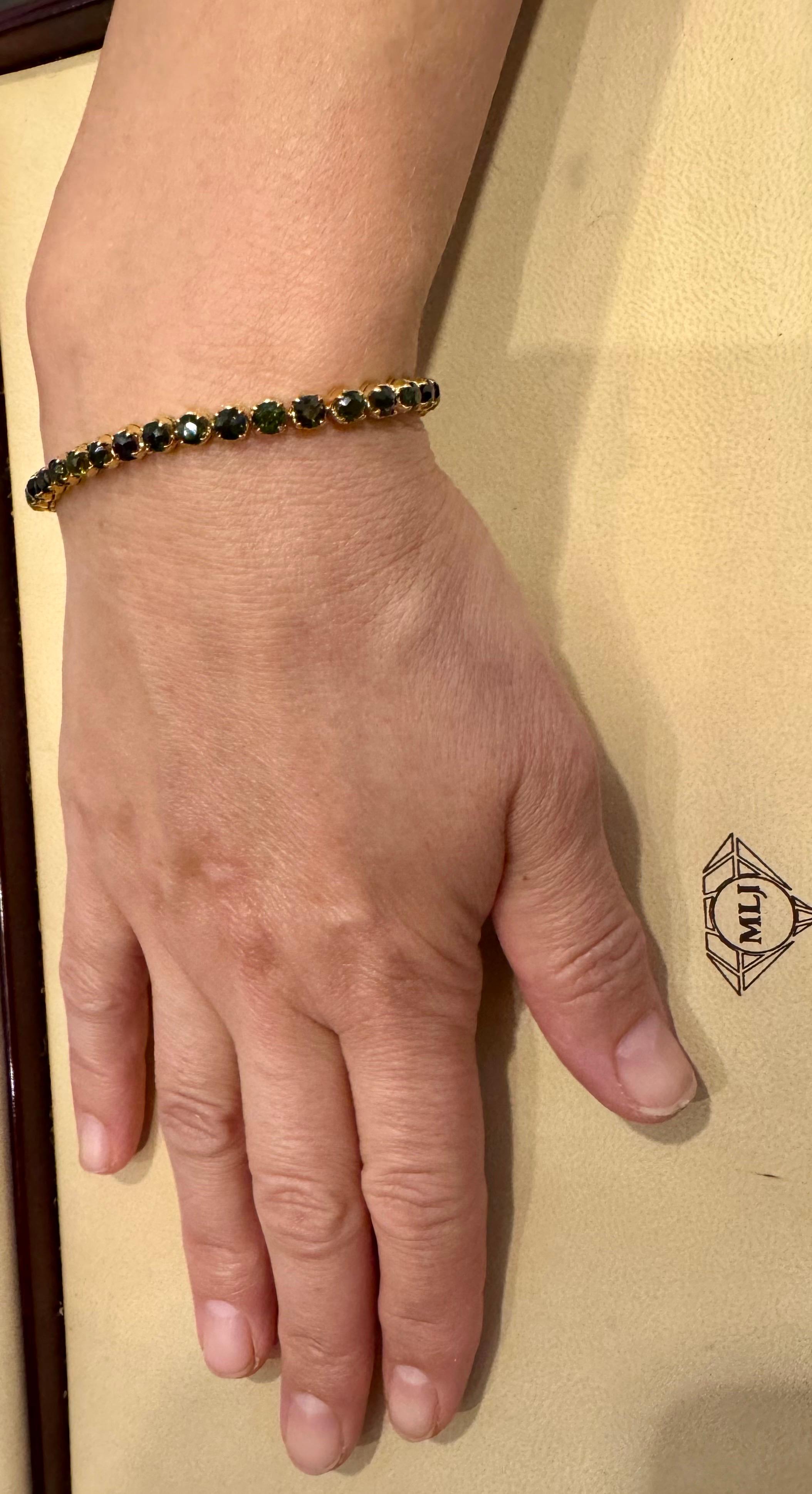 4 Ct  Bracelet Tennis Cocktail en Tourmaline Verte de forme ronde Or jaune 14 Kt 7