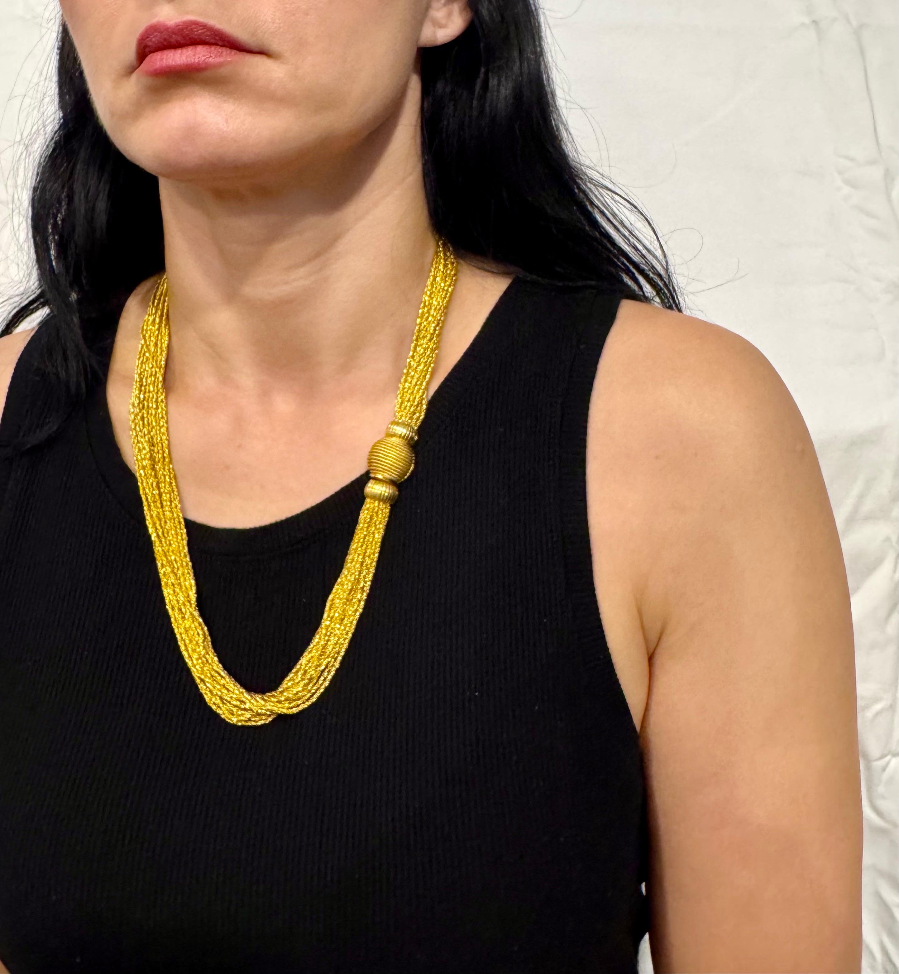 158 gm di oro 18 carati con 18 fili di collana lunga 24