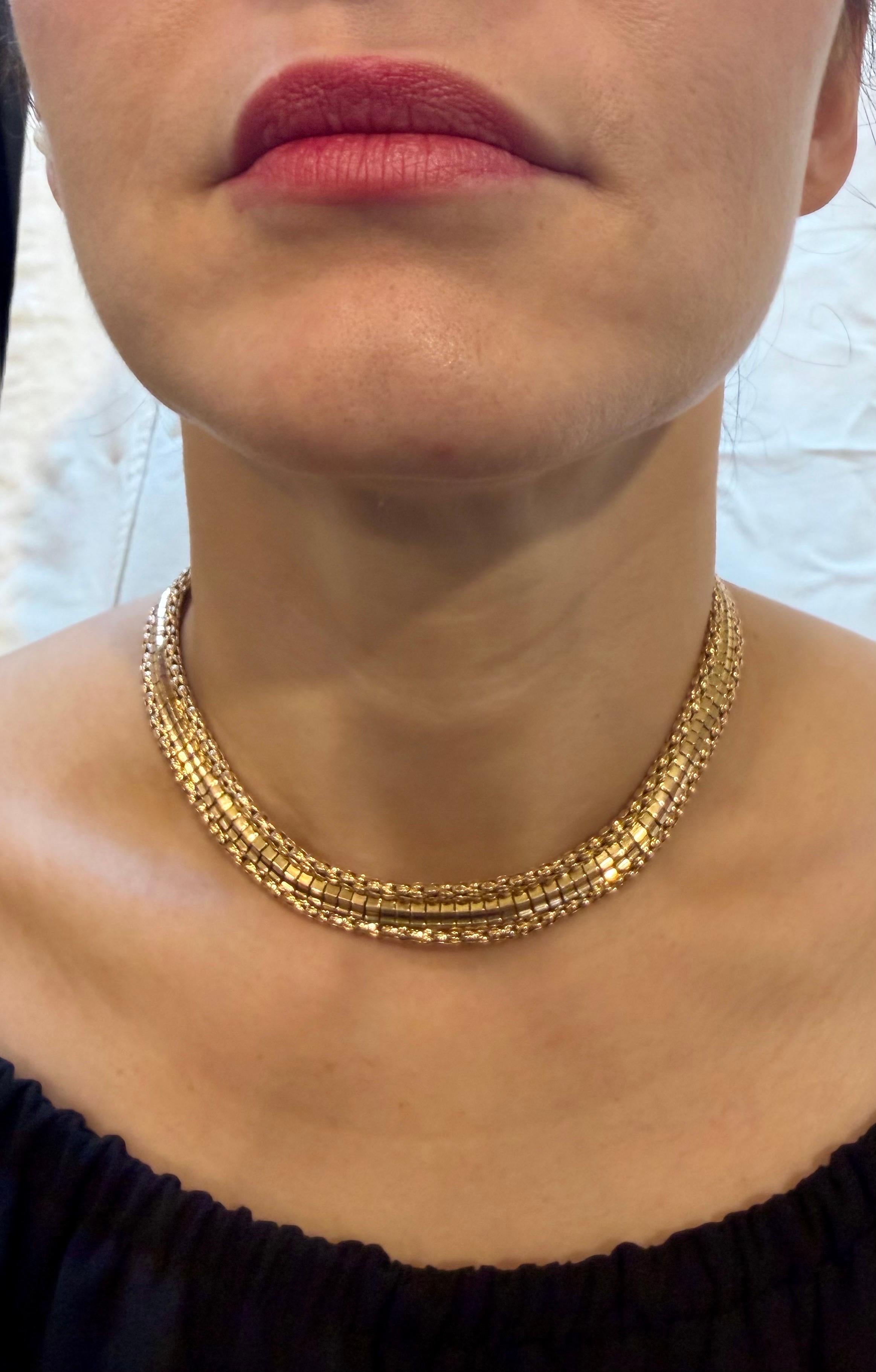 Vintage 18 Karat Yellow Gold 55.5 Gm Choker Link Like Chain Unisex, 16