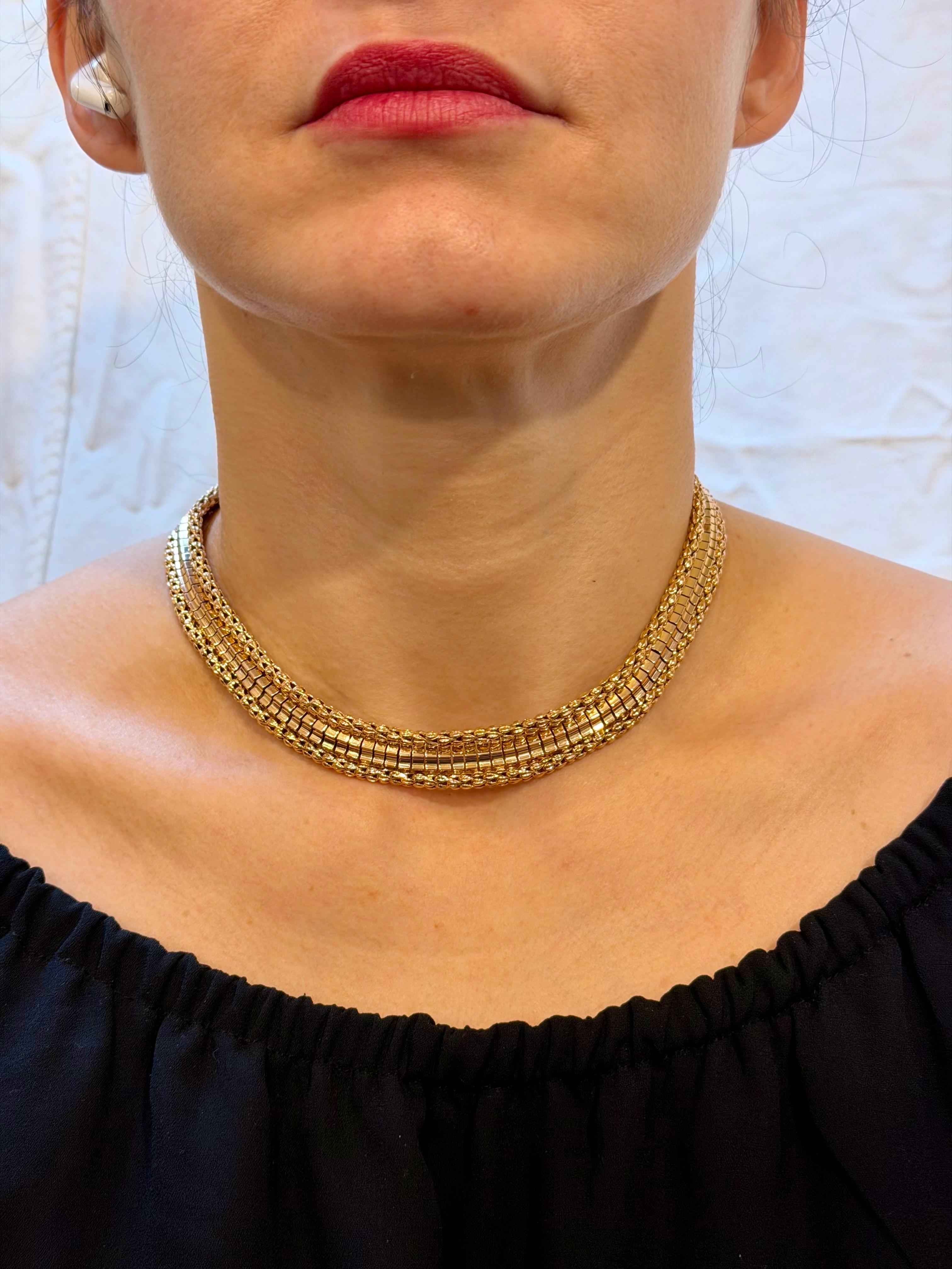 Vintage 18 Karat Yellow Gold 55.5 Gm Choker Link Like Chain Unisex, 16