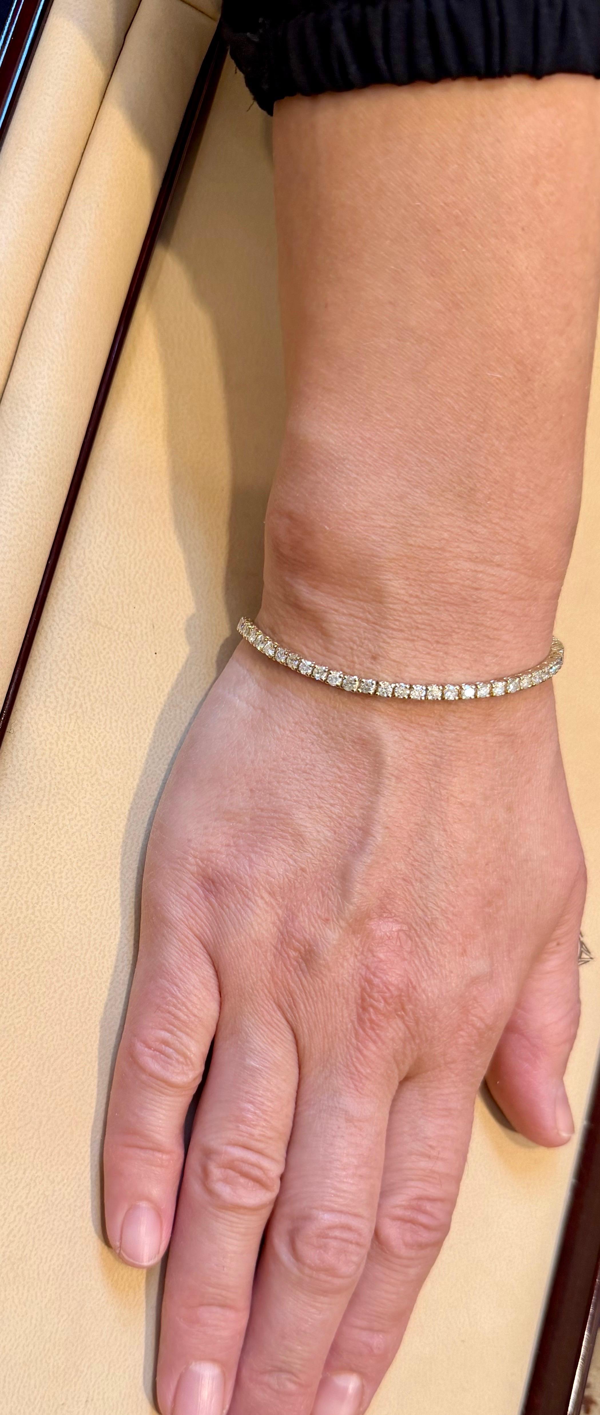 Bracelet de tennis en or jaune avec lignes de diamants ronds 3,85 carats, or jaune 14 K en vente 7