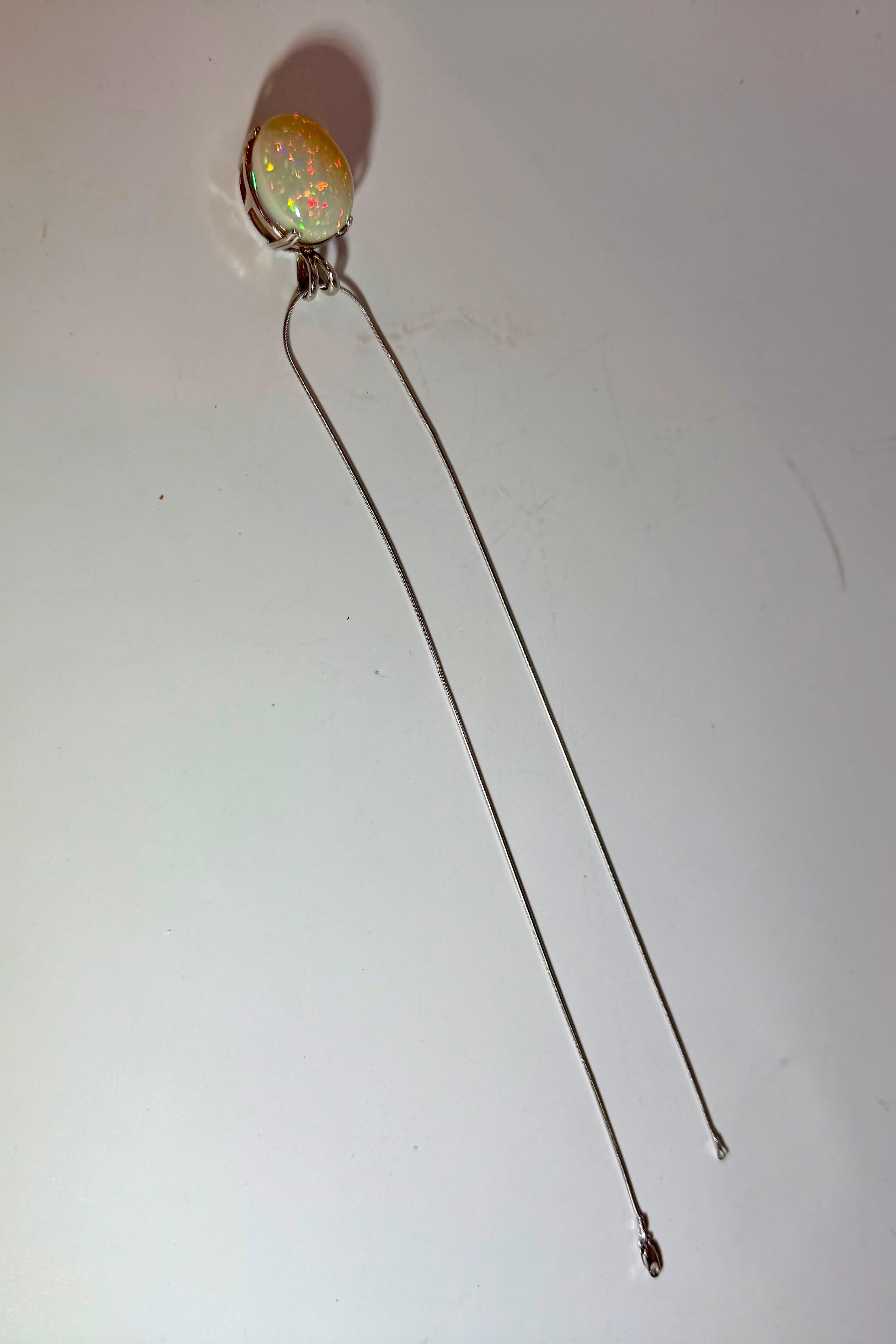 Pendentif / collier en or jaune 14 carats avec opale éthiopienne ovale de 40 carats en vente 7