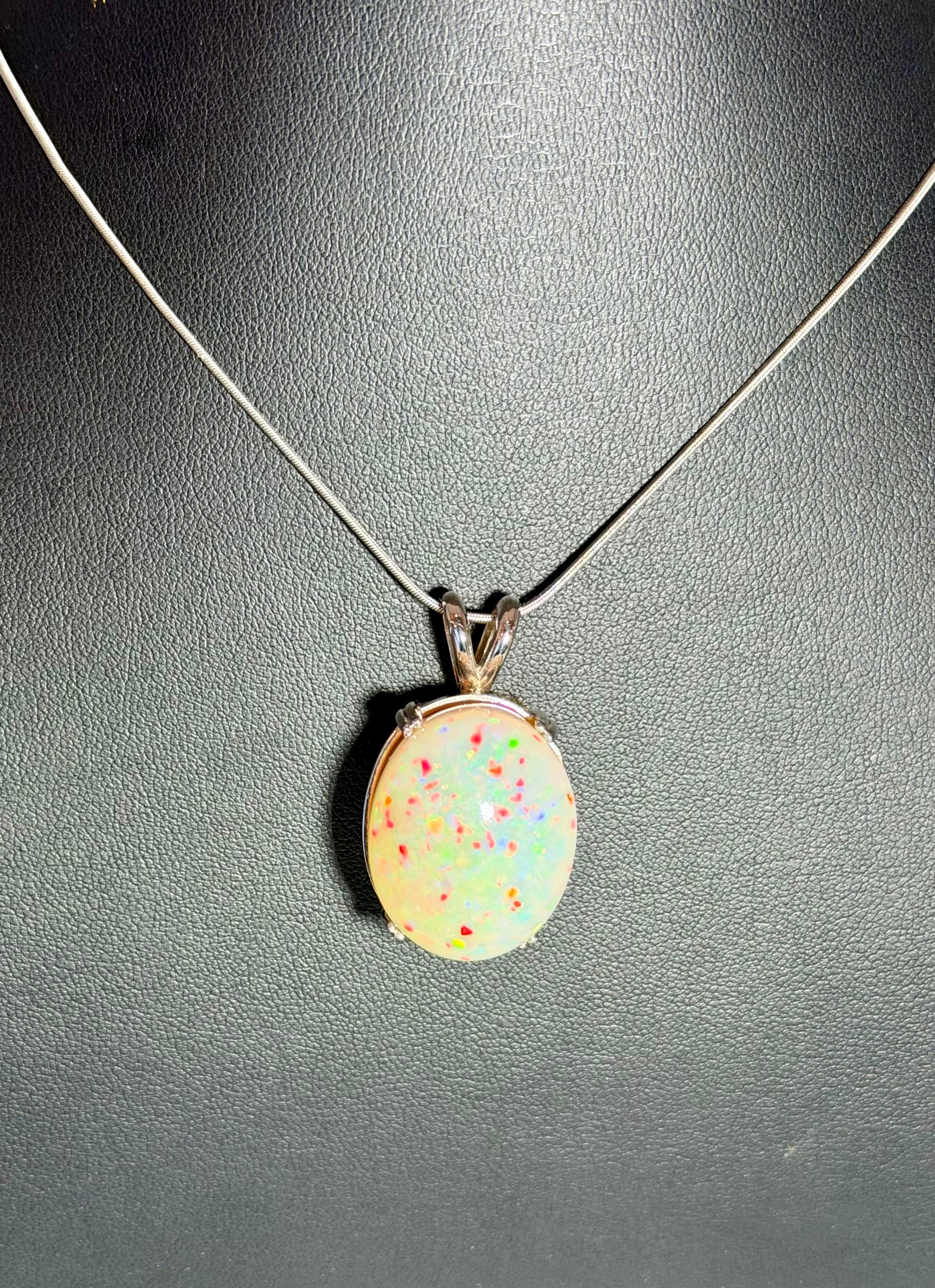 Pendentif / collier en or jaune 14 carats avec opale éthiopienne ovale de 40 carats en vente 8