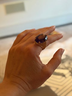 27 Karat Amethyst-Cocktailring aus 14 Karat Gelbgold